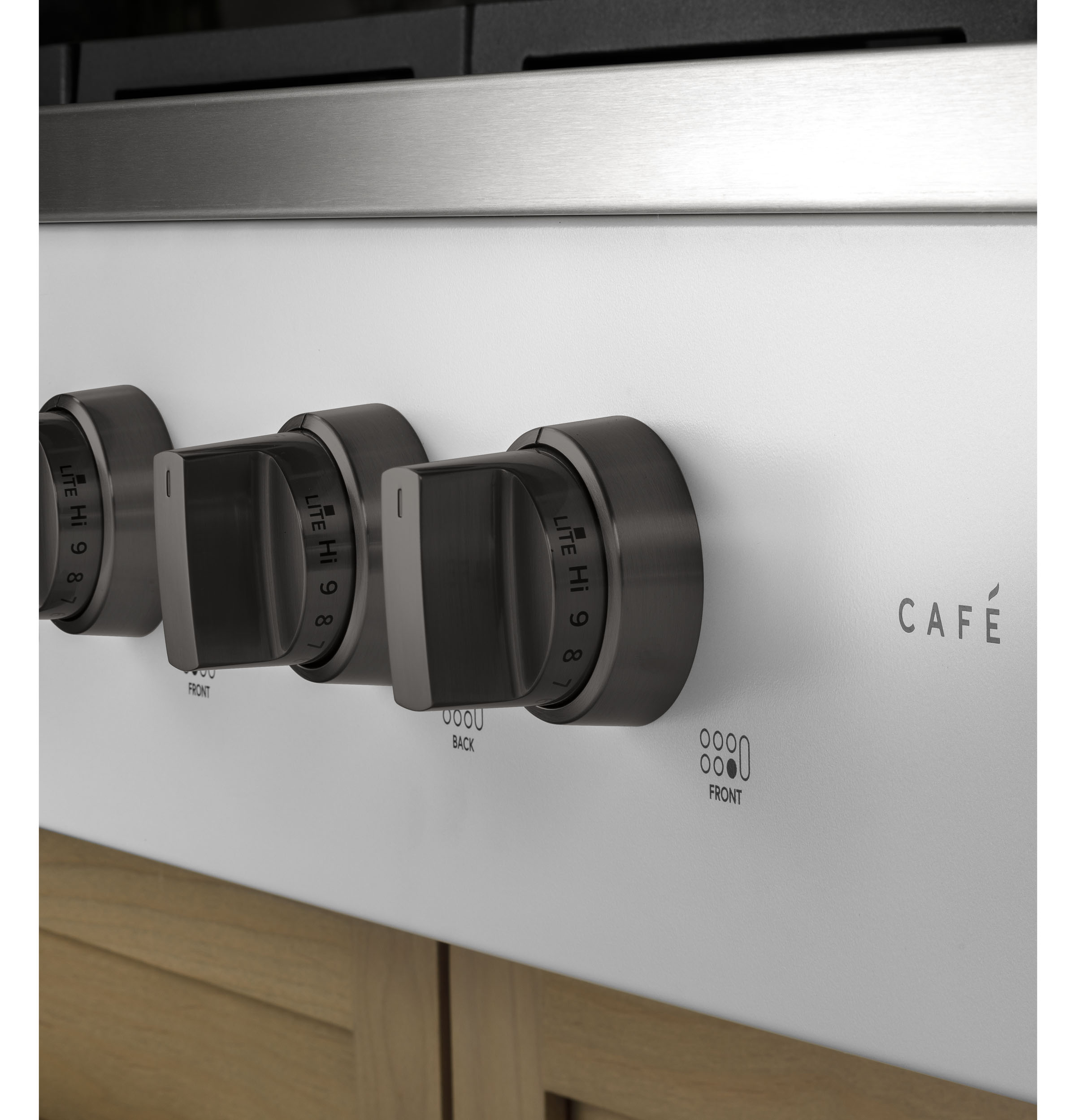 Model: CGU366P4TW2 | Cafe Café™ 36" Commercial-Style Gas Rangetop with 6 Burners (Natural Gas)