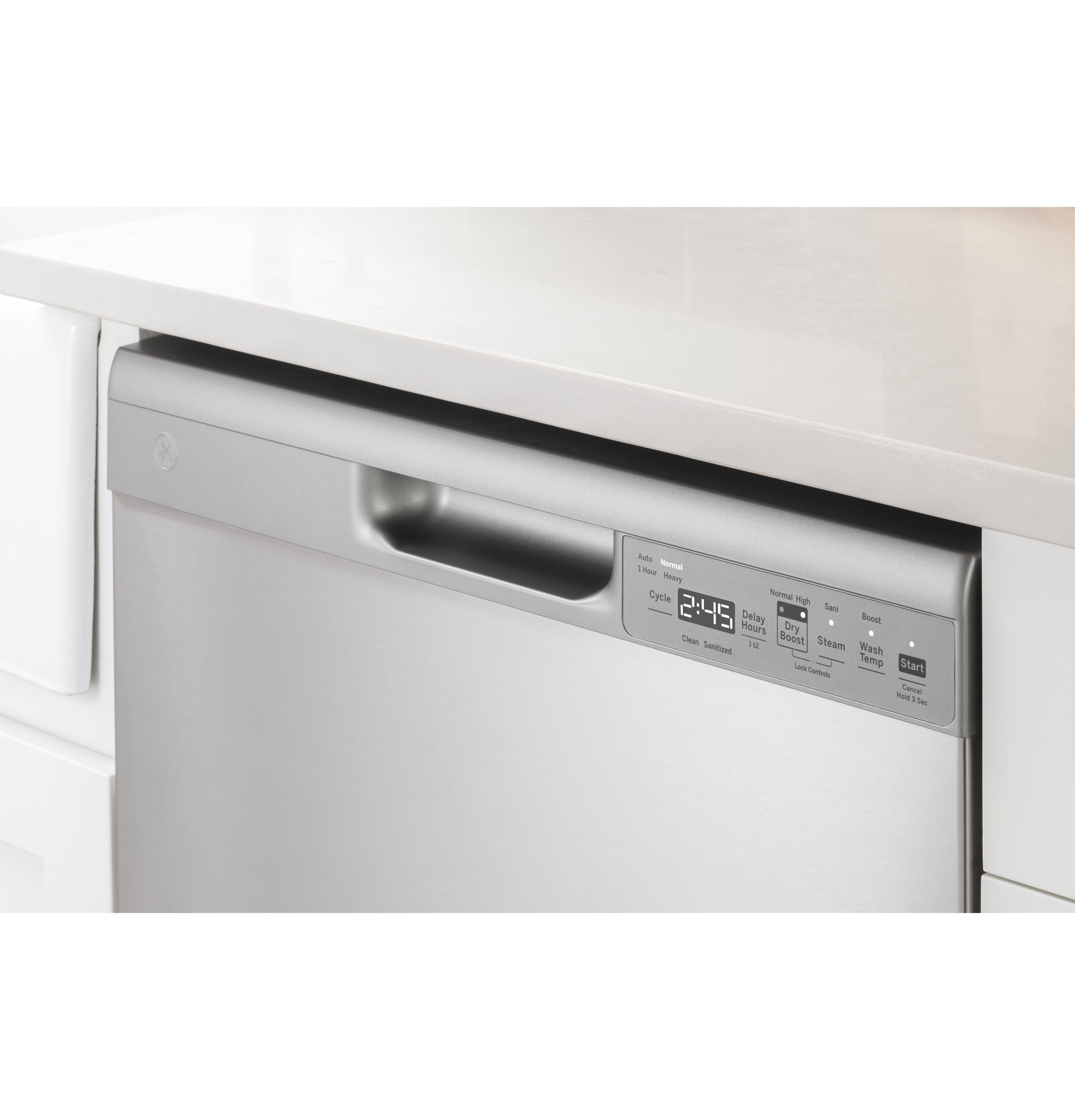 Model: GDF550PMRES | GE GE® ENERGY STAR® Front Control with Plastic Interior Dishwasher with Sanitize Cycle & Dry Boost