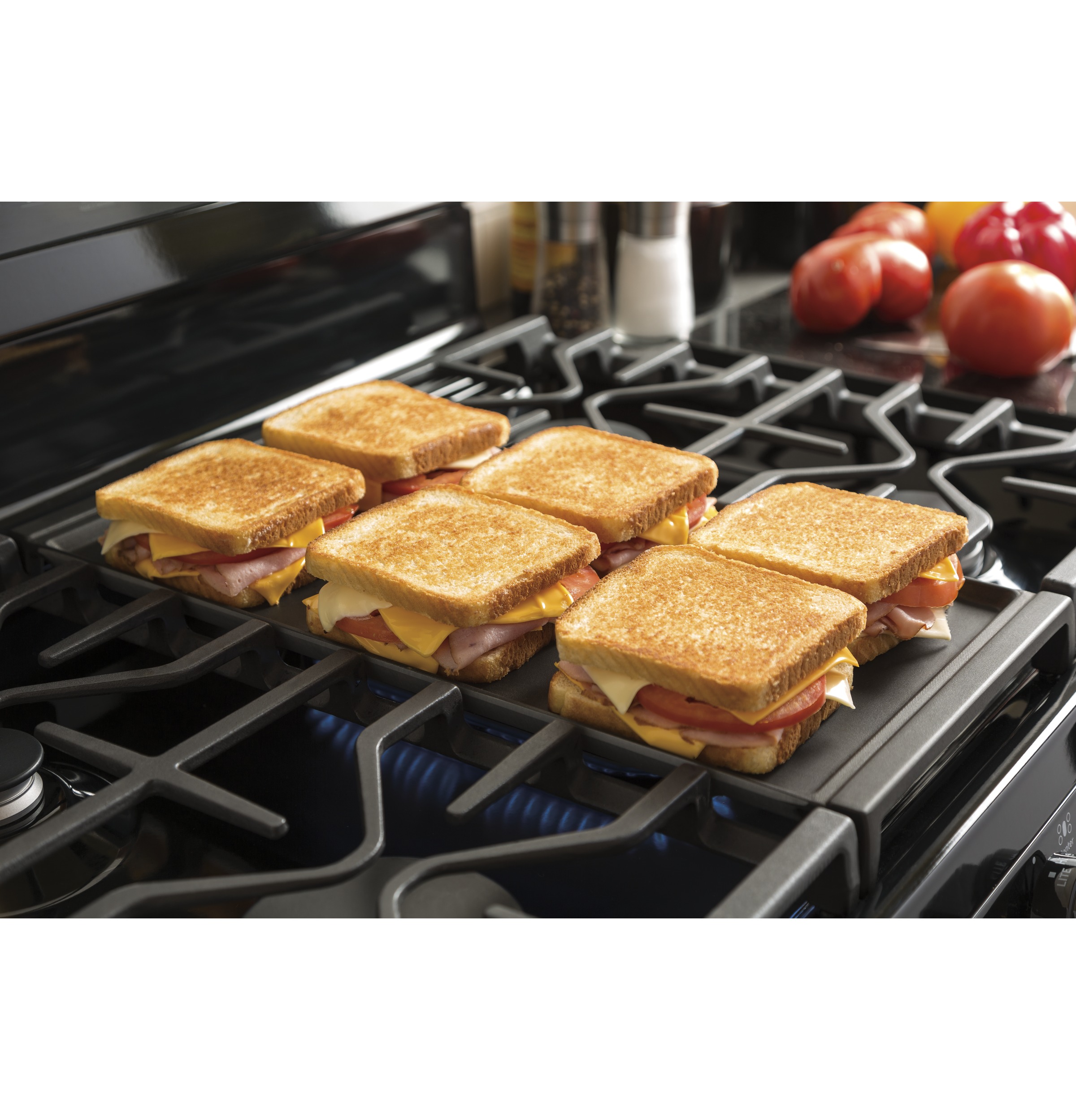 Model: JGBS66DEKBB | GE GE® 30" Free-Standing Gas Range