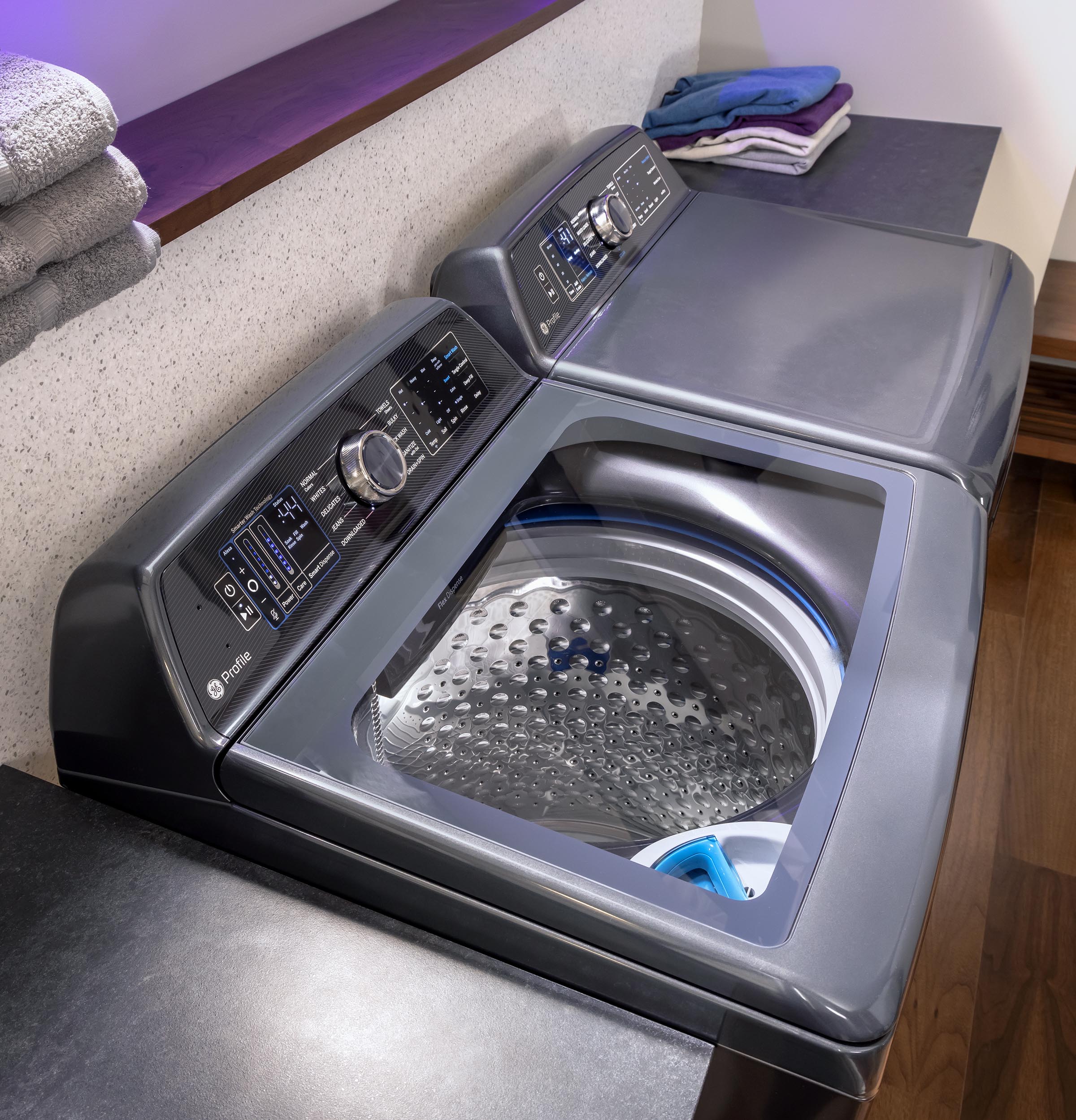 Model: PTD90GBPTDG | GE Profile GE Profile™ ENERGY STAR® 7.3 cu. ft. Capacity Smart Gas Dryer with Fabric Refresh