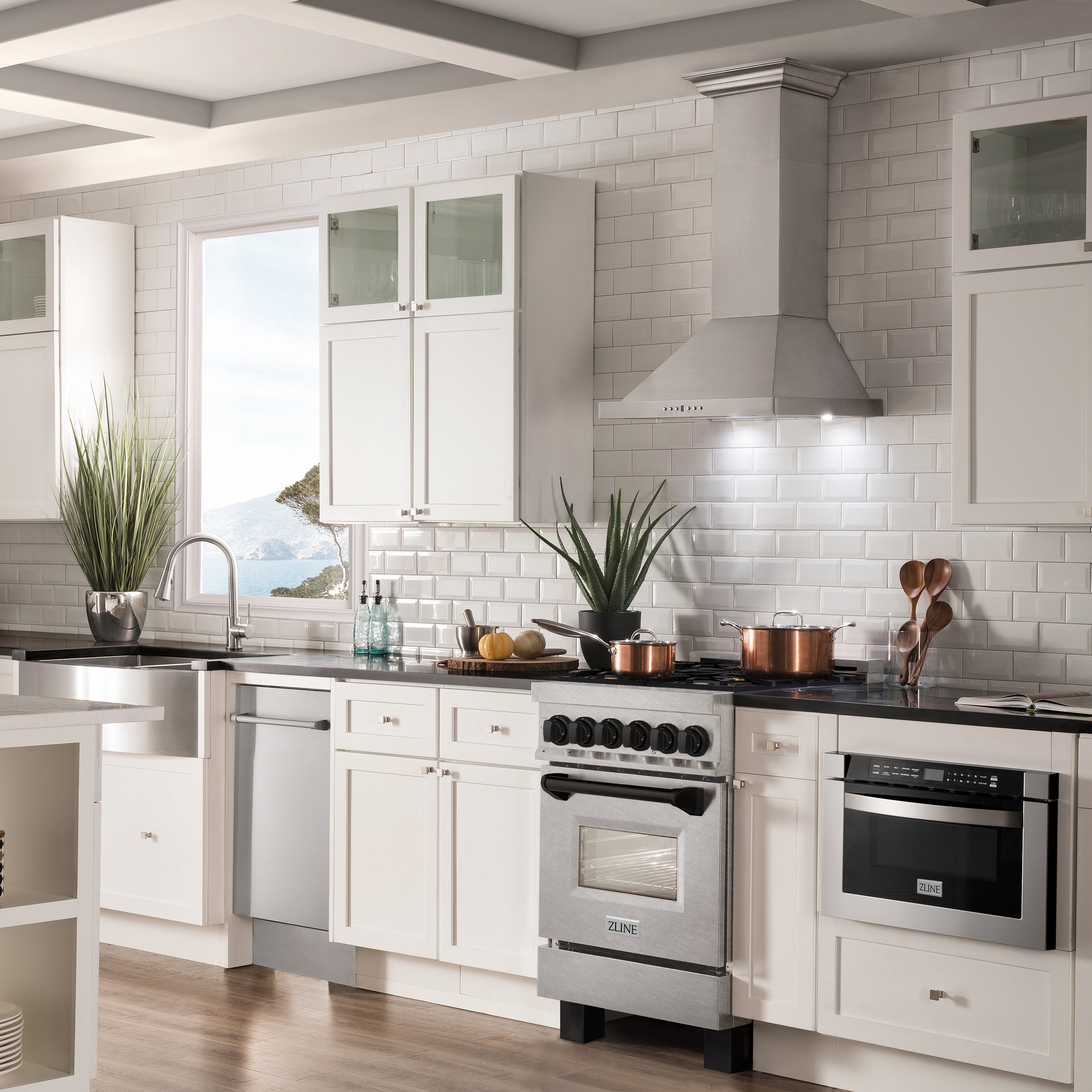 Model: RASZ-SN-24-MB | ZLINE 24" 2.8 cu. ft. Dual Fuel Range with Gas Stove and Electric Oven