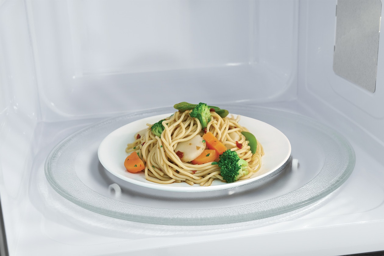 Model: FMBS2227BB | Frigidaire 1.6 Cu. Ft. Built-In Microwave