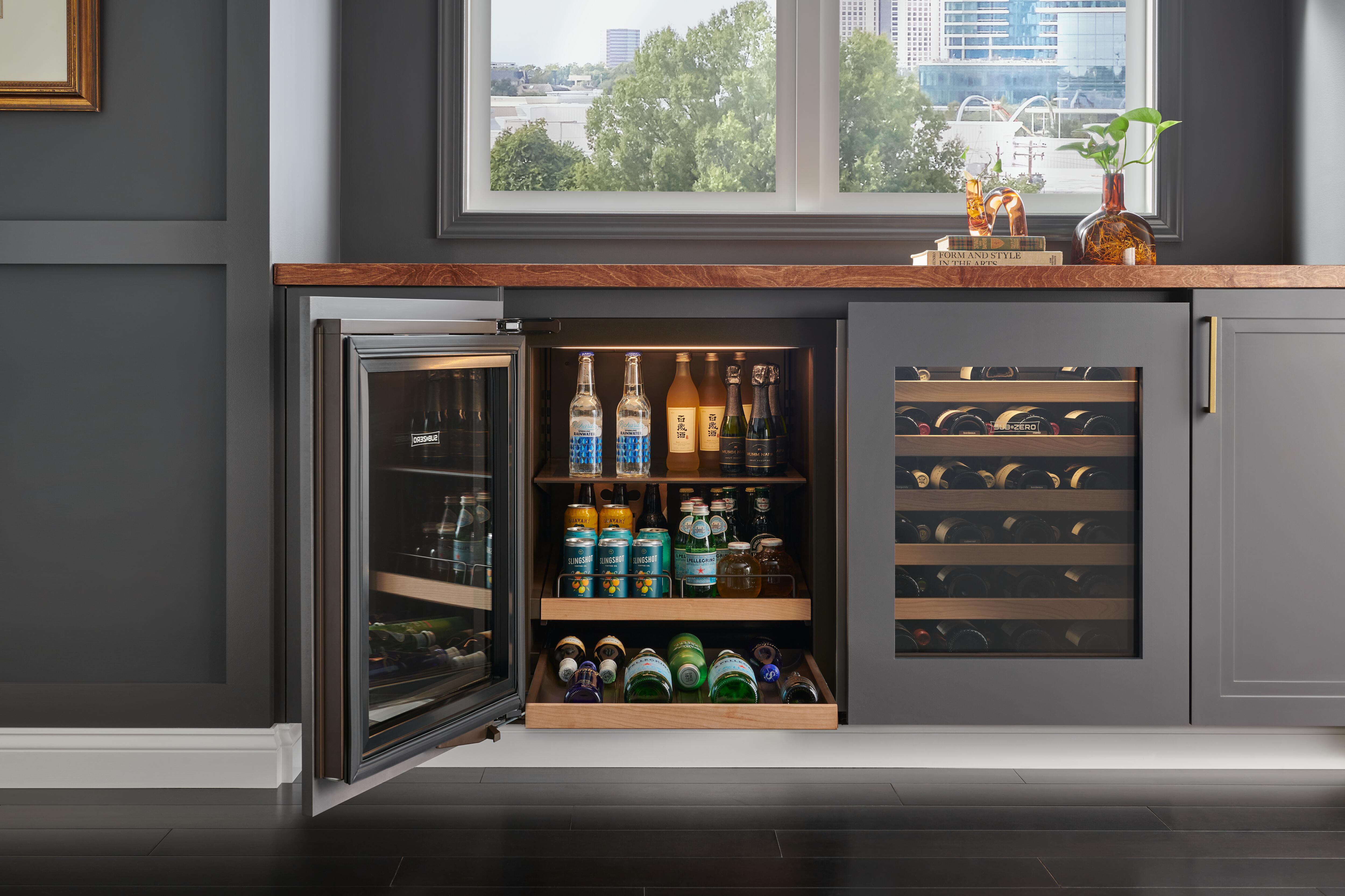 Model: DEU2450BG/ADA/R | Sub-Zero 24" Designer Undercounter ADA Height Beverage Center - Panel Ready - Right Hinge