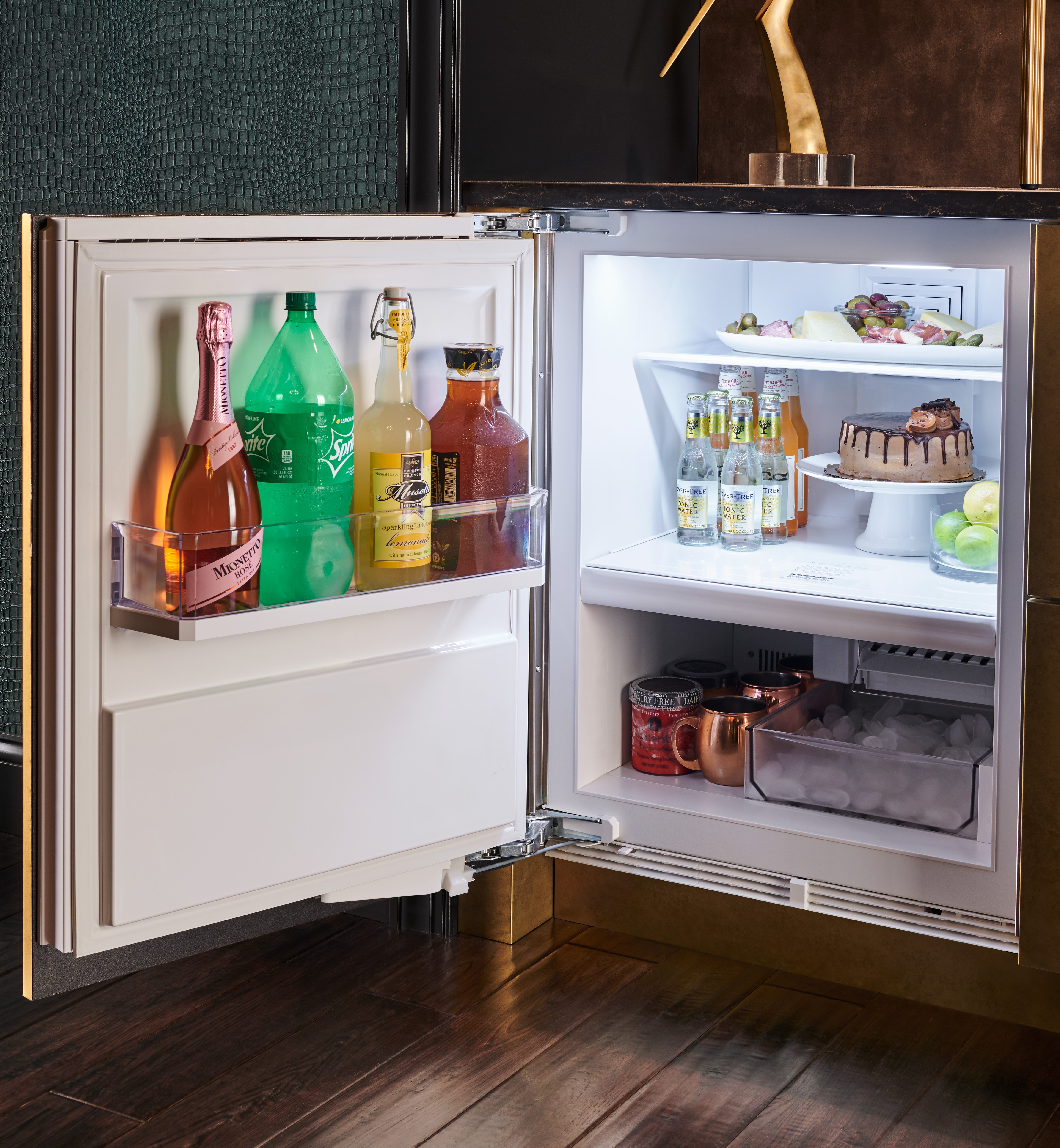 Model: DEU2450CI/L | Sub-Zero 24" Designer Undercounter Refrigerator/Freezer with Ice Maker – Panel Ready - Left Hinge