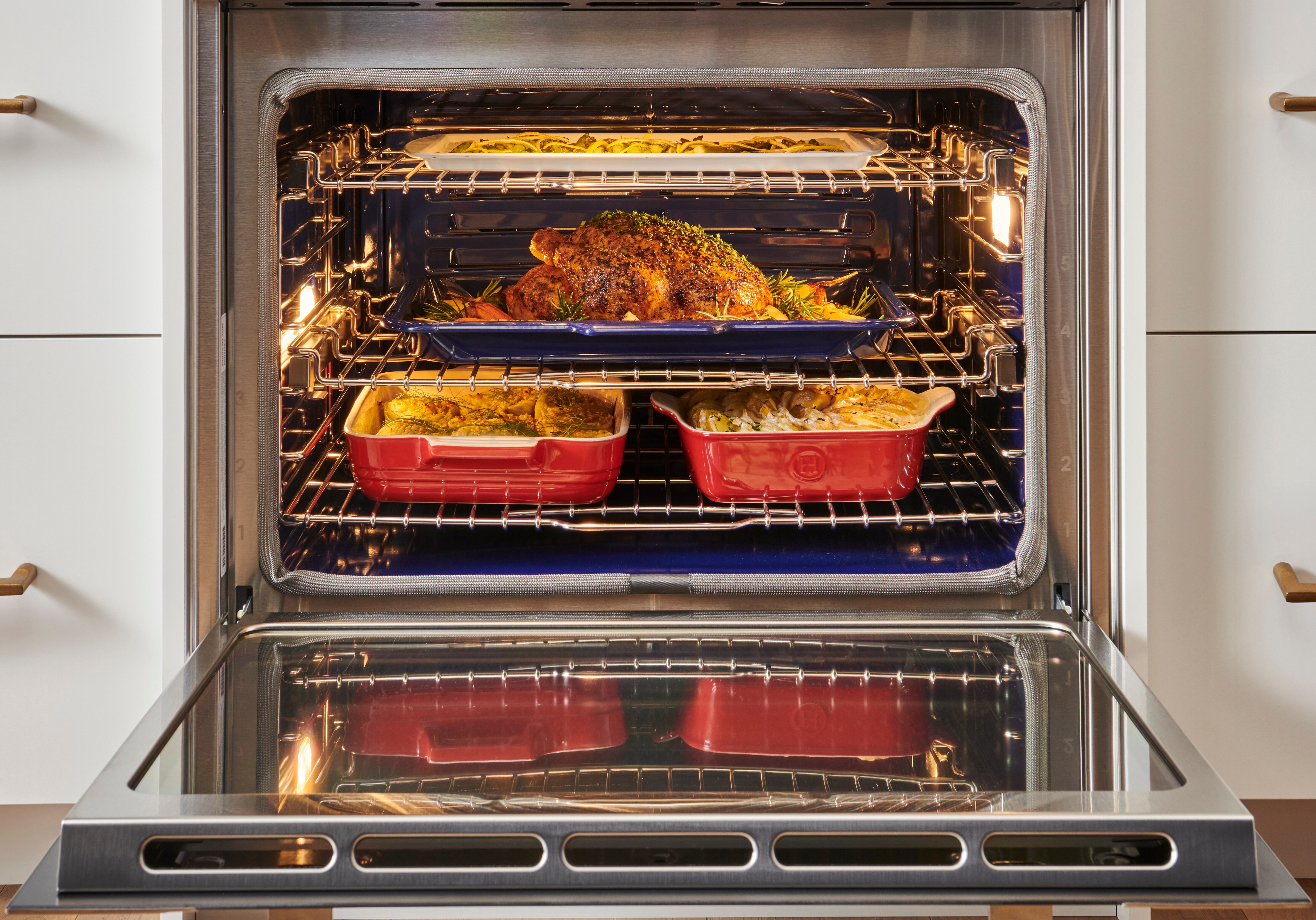 Model: SO3050CM/S | Wolf 30" M Series Contemporary Stainless Steel Built-In Single Oven