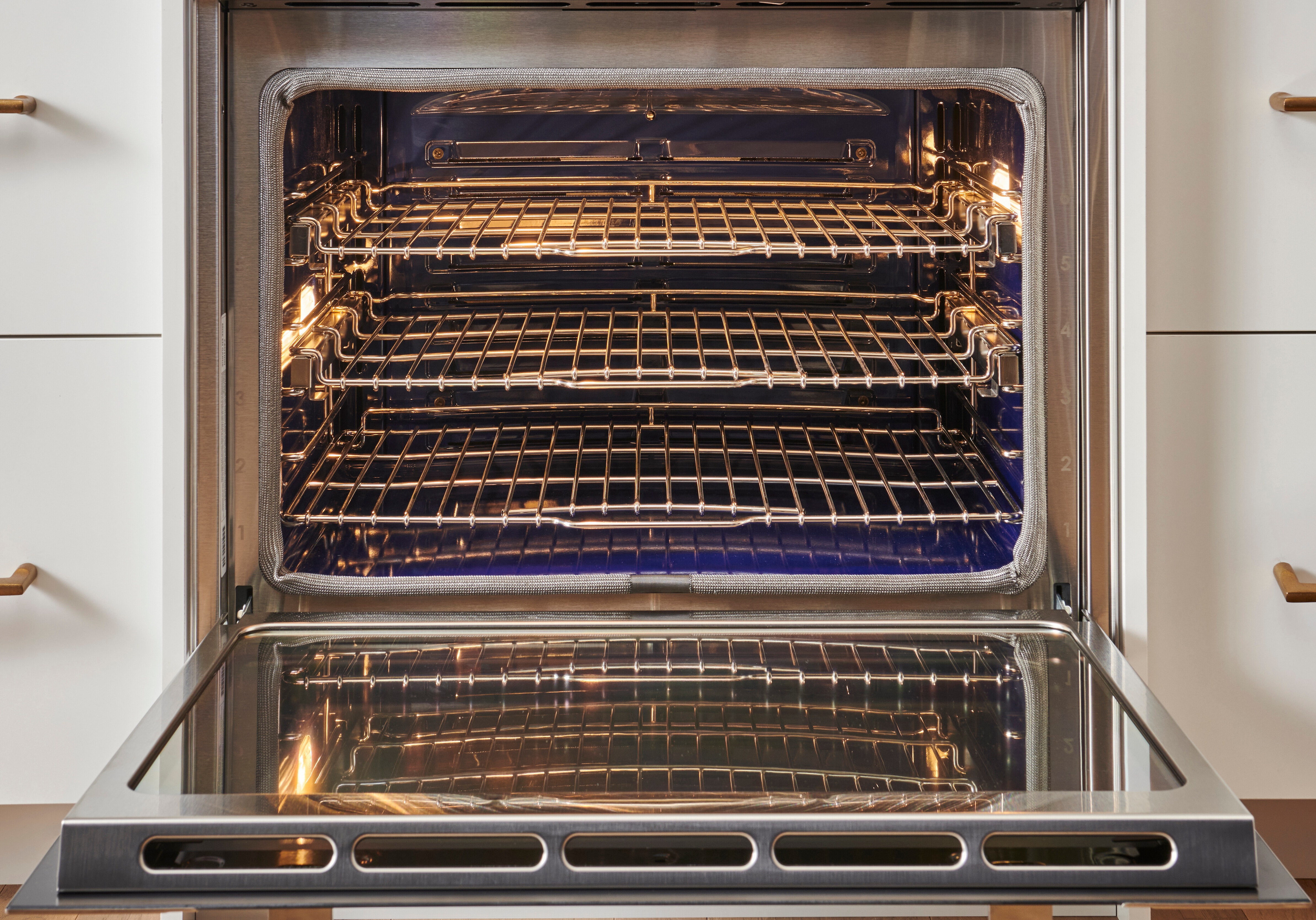 Model: SO3050TM/S/T | Wolf 30" M Series Transitional Built-In Single Oven