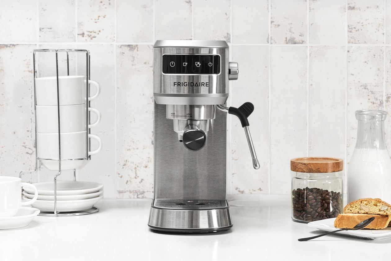Model: FREM100SS | Frigidaire Steam Espresso Maker