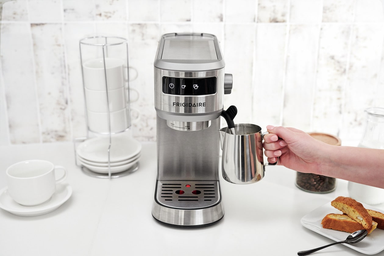 Model: FREM100SS | Frigidaire Steam Espresso Maker