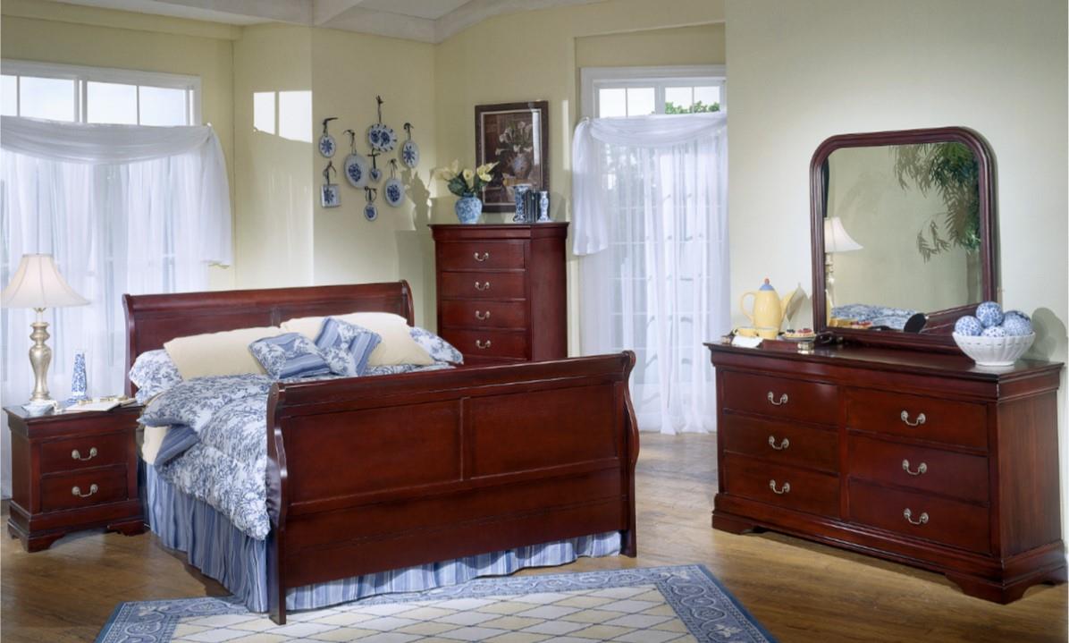 Crossroads Furniture 5933 Classic Dresser