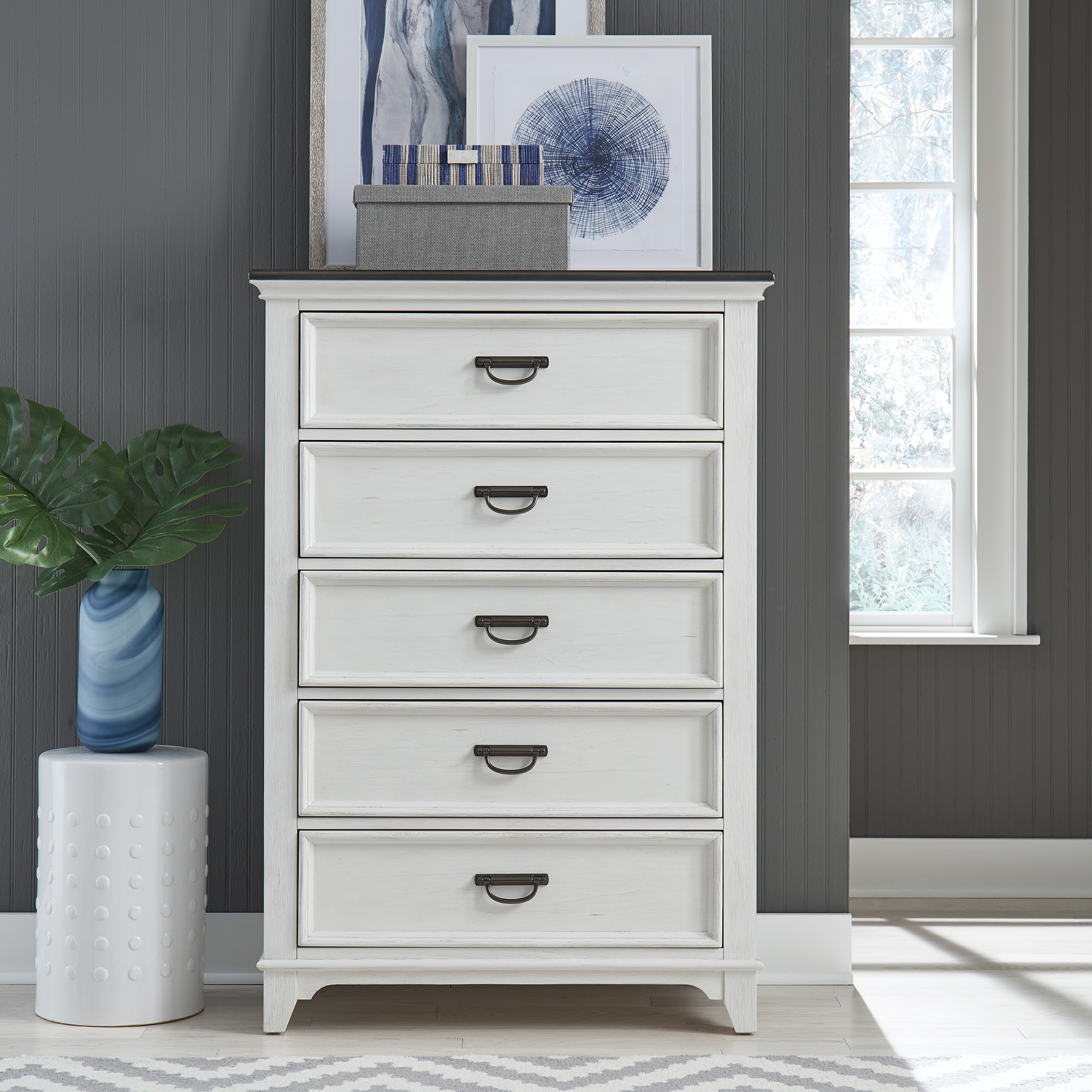 Liberty Furniture 5 Drawer Chest