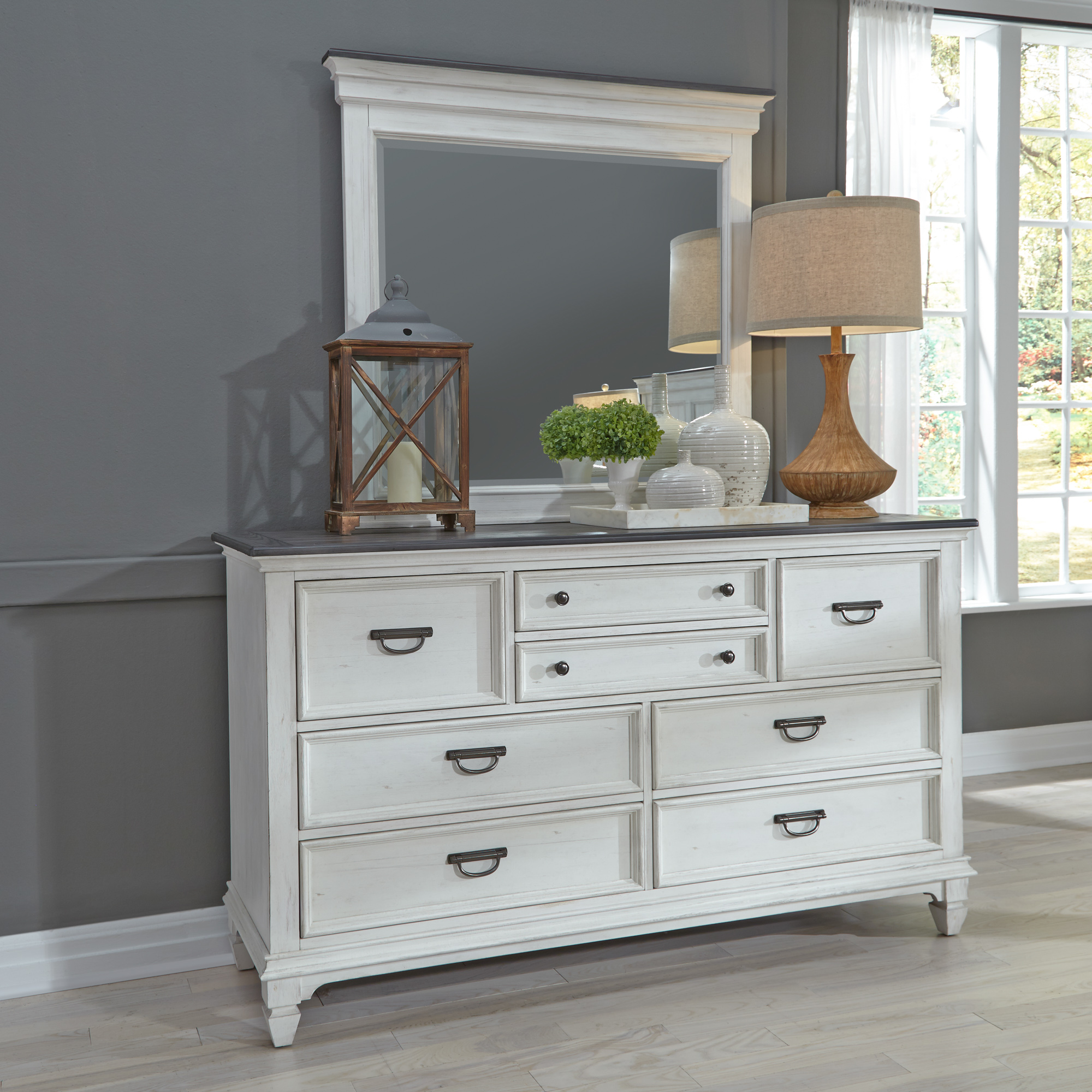Liberty Furniture Dresser & Mirror