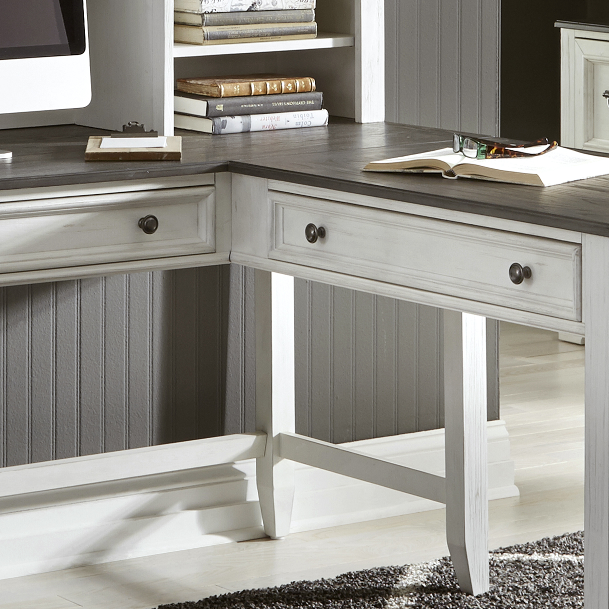 Liberty Furniture Right Return