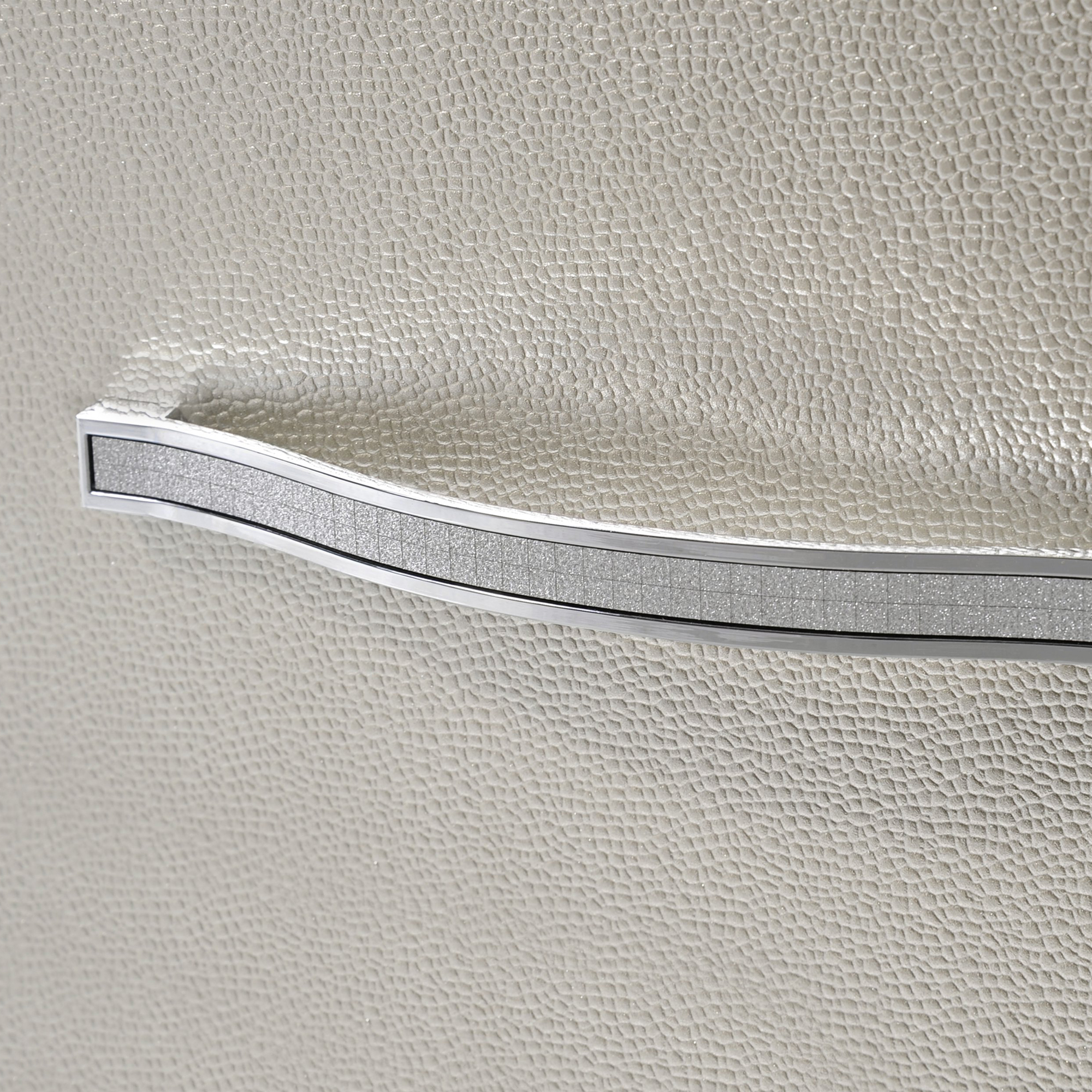 Model: LT100CH | Elements Platinum Chest