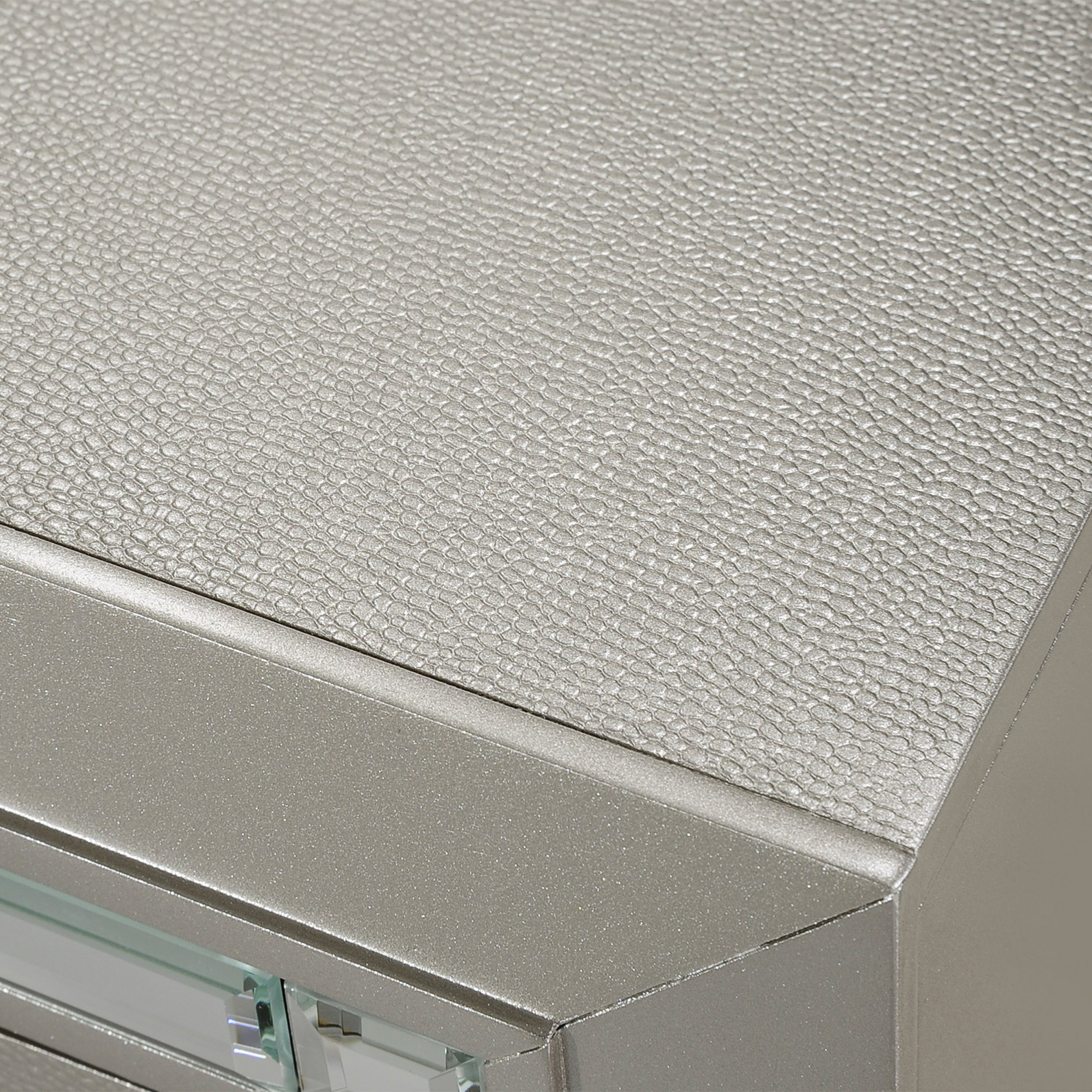 Model: LT111DR | Elements Platinum Youth Dresser