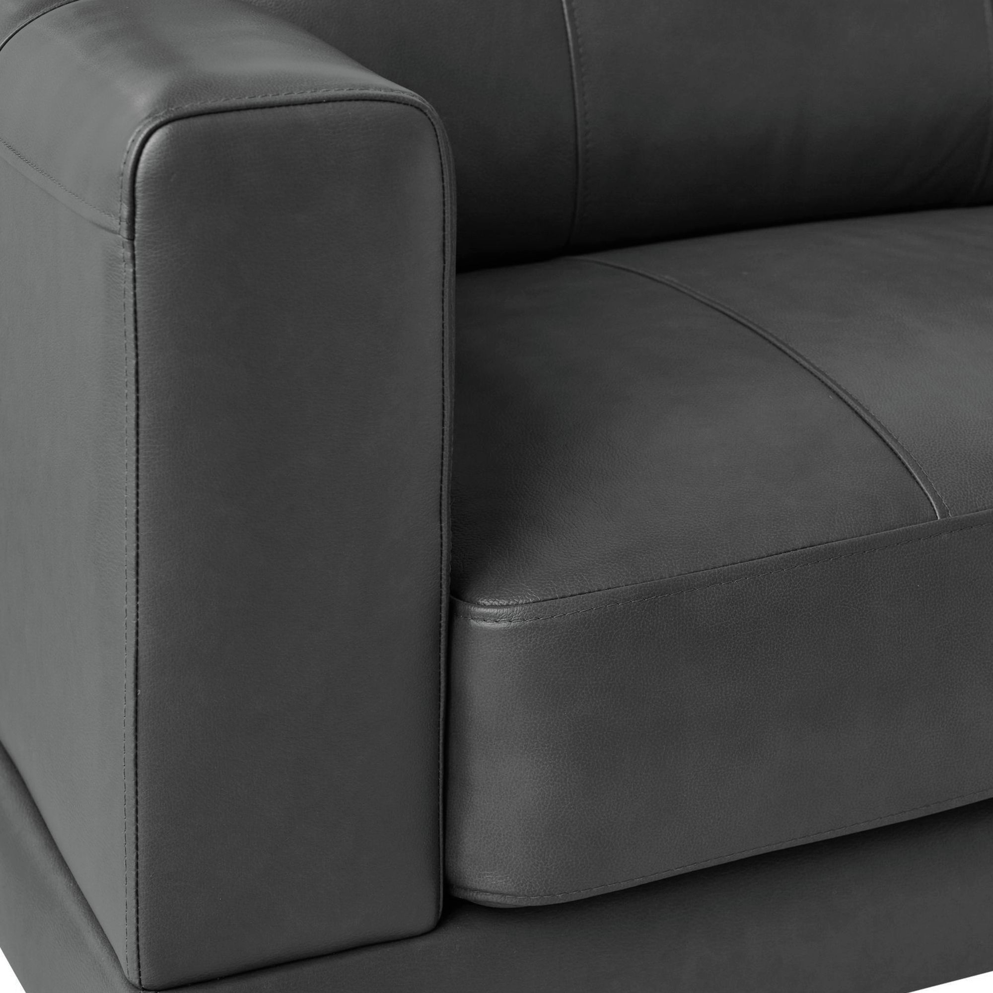Model: UHT3782200 | Elements Hampton Loveseat in Fiero Charcoal (Top Grain / PVC)