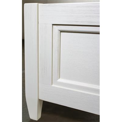 Model: 12170 | Riverside Osborne Queen Panel Bed