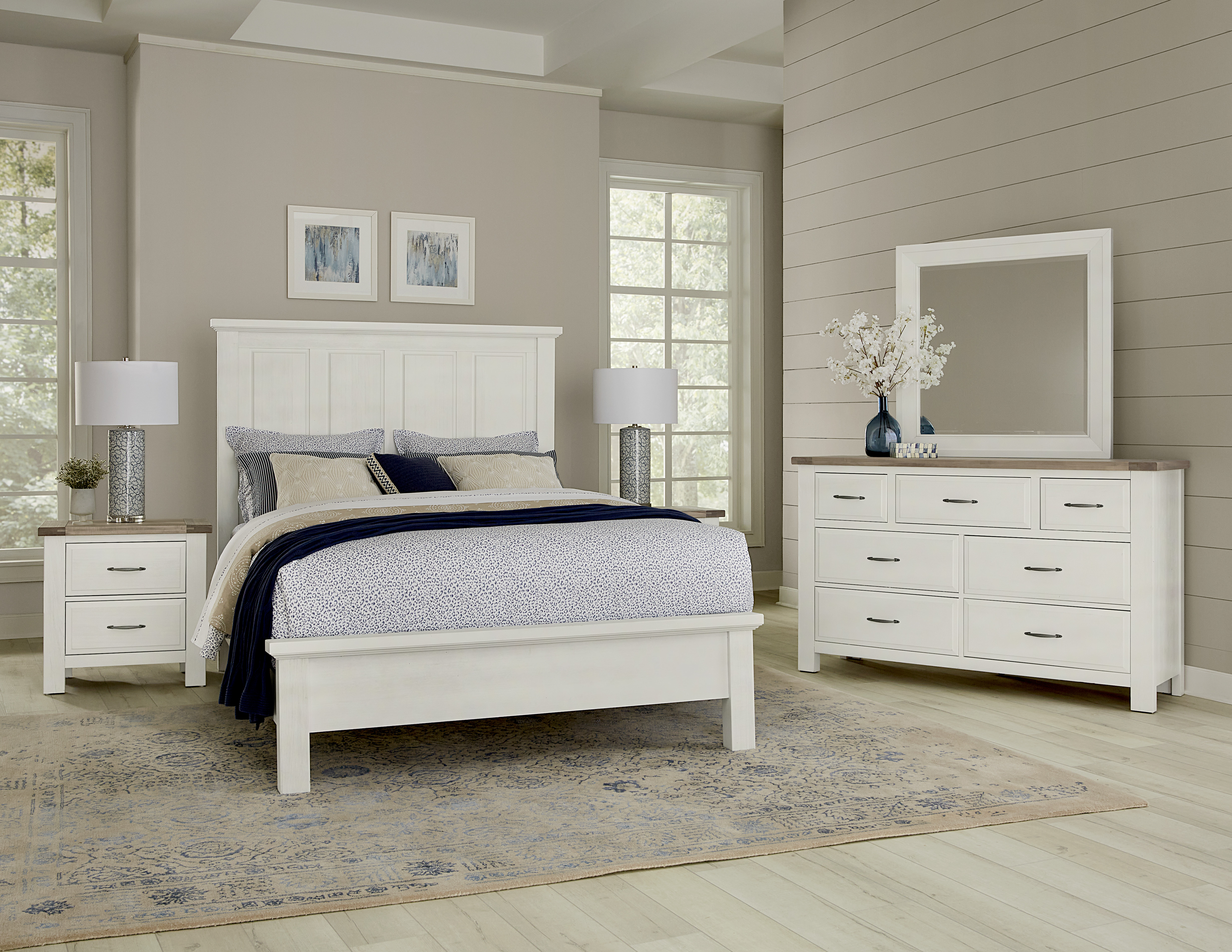 Model: 116-669-966-733-MS2 | Artisan & Post by Vaughan-Bassett King Mansion Bed