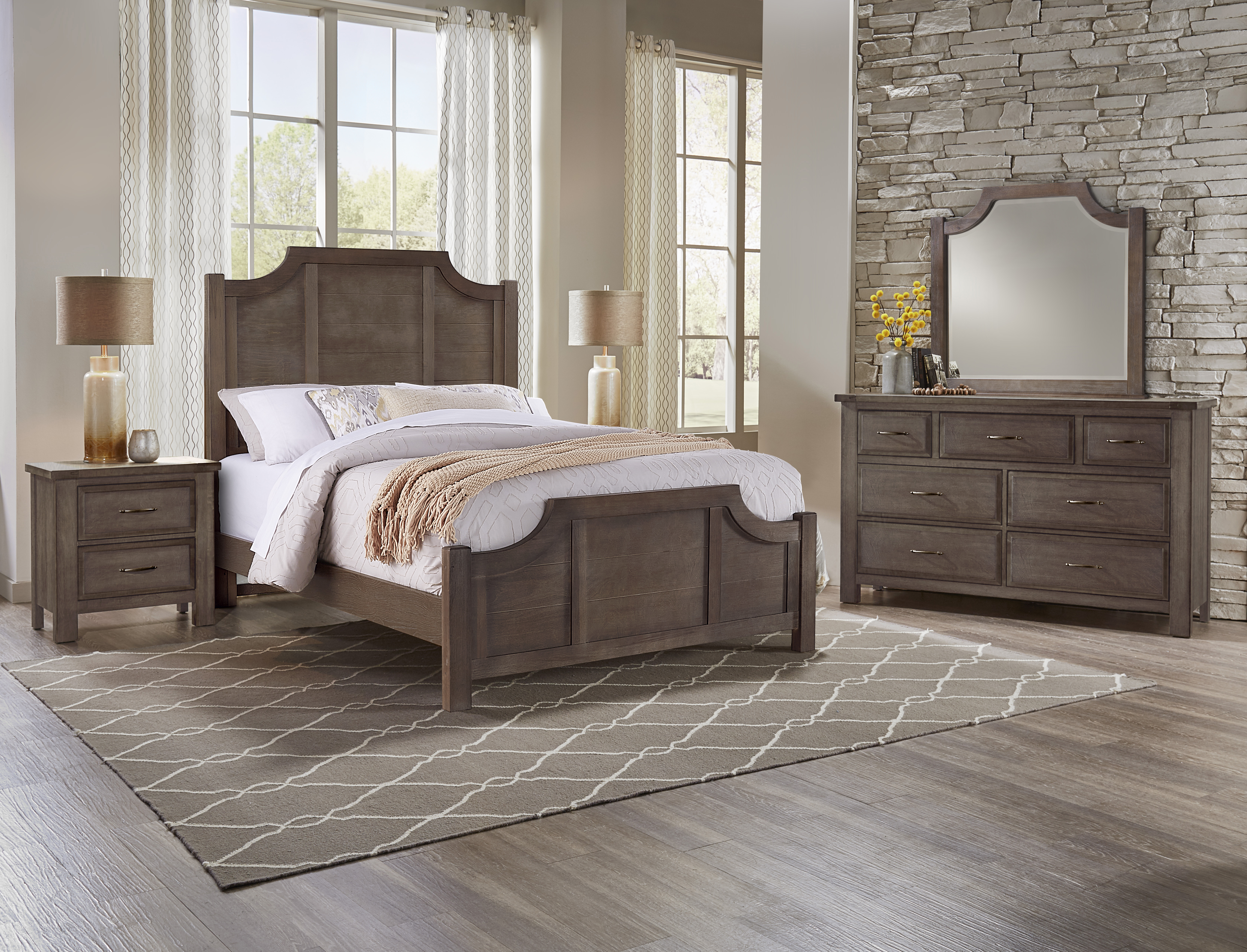Model: 117-557 | Artisan & Post by Vaughan-Bassett Scalloped Hdbd 5/0