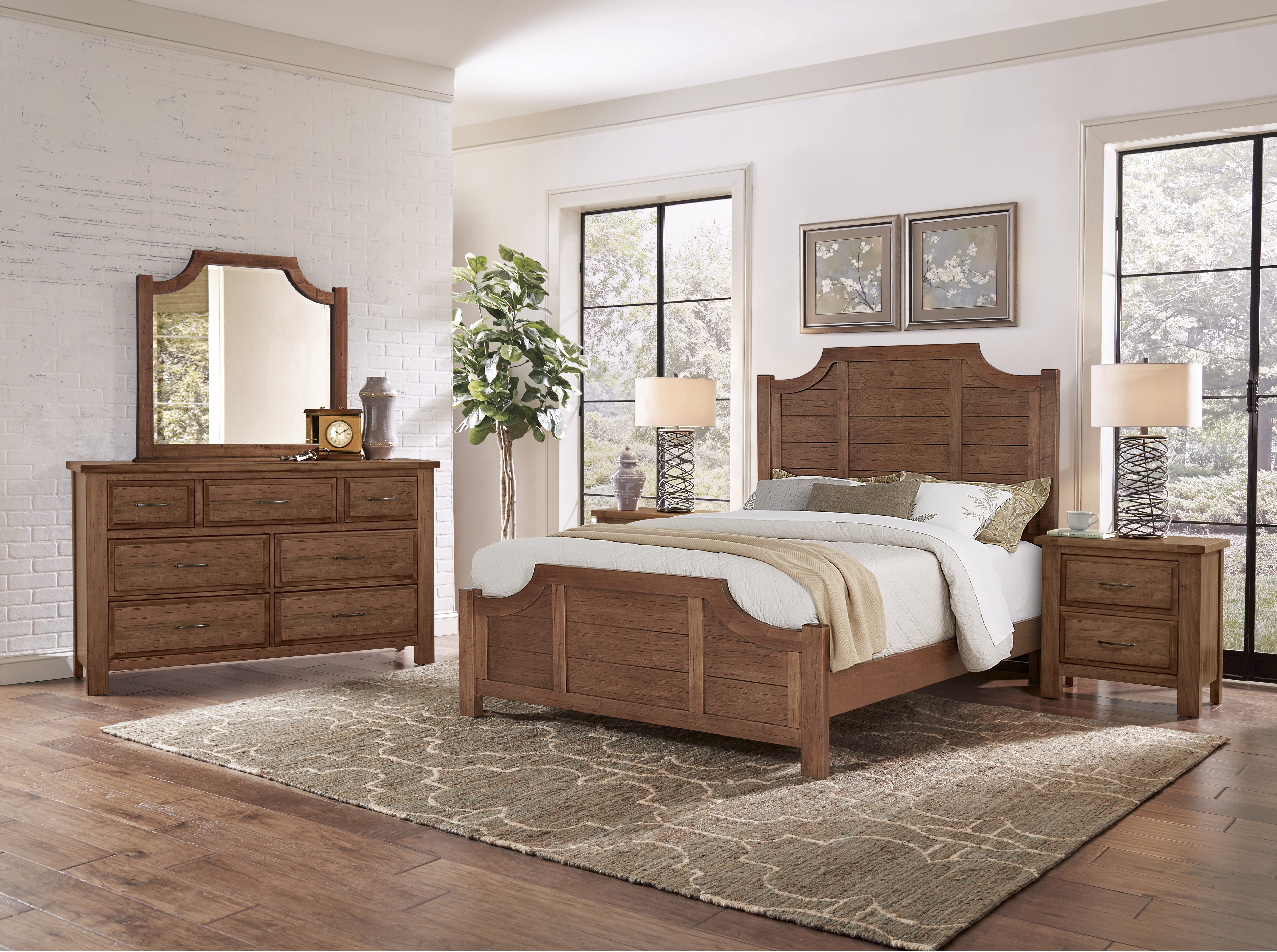 Model: 118-755 | Artisan & Post by Vaughan-Bassett Scalloped Ftbd 5/0