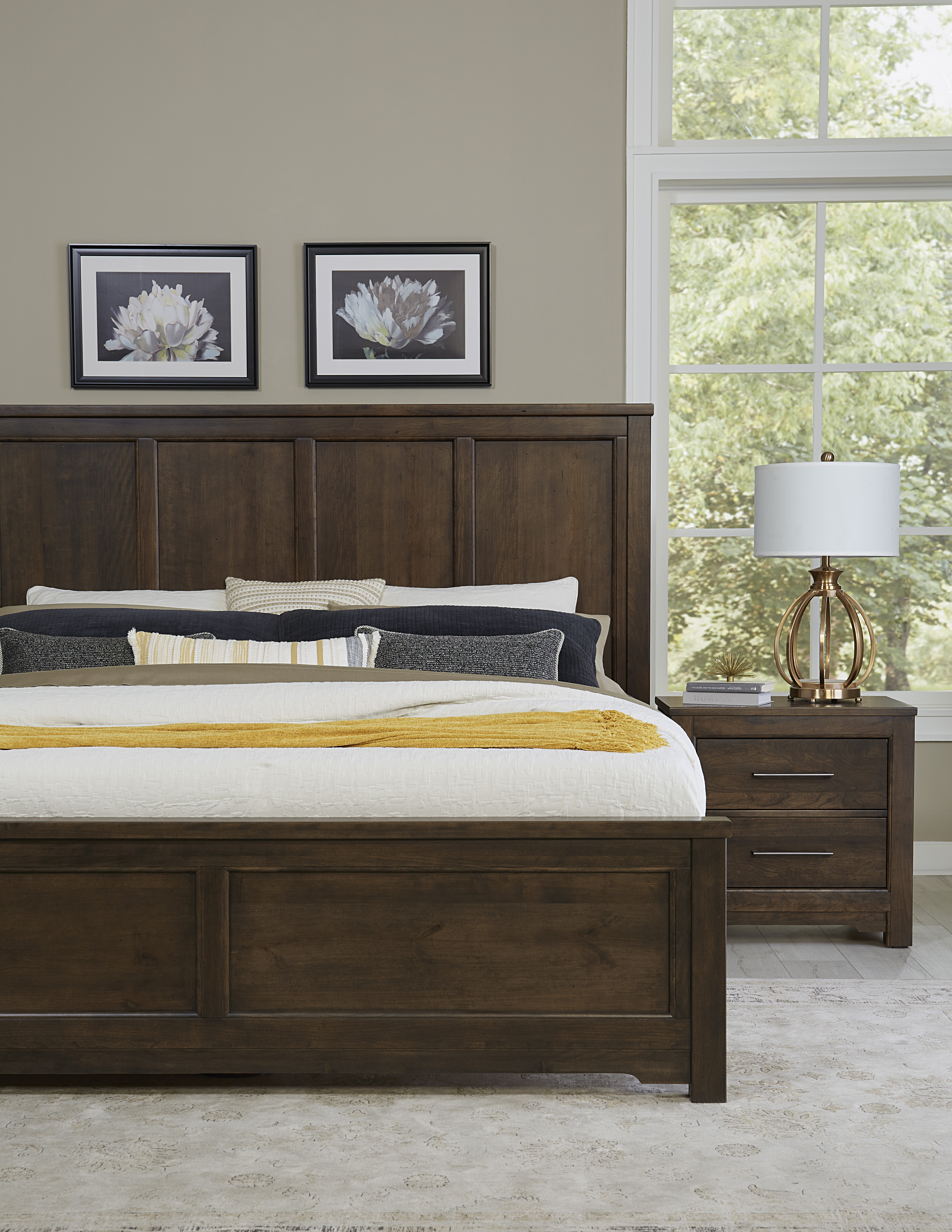 Model: 150-668-866-944-MS2 | Artisan & Post by Vaughan-Bassett Cal King Six Panel Bed