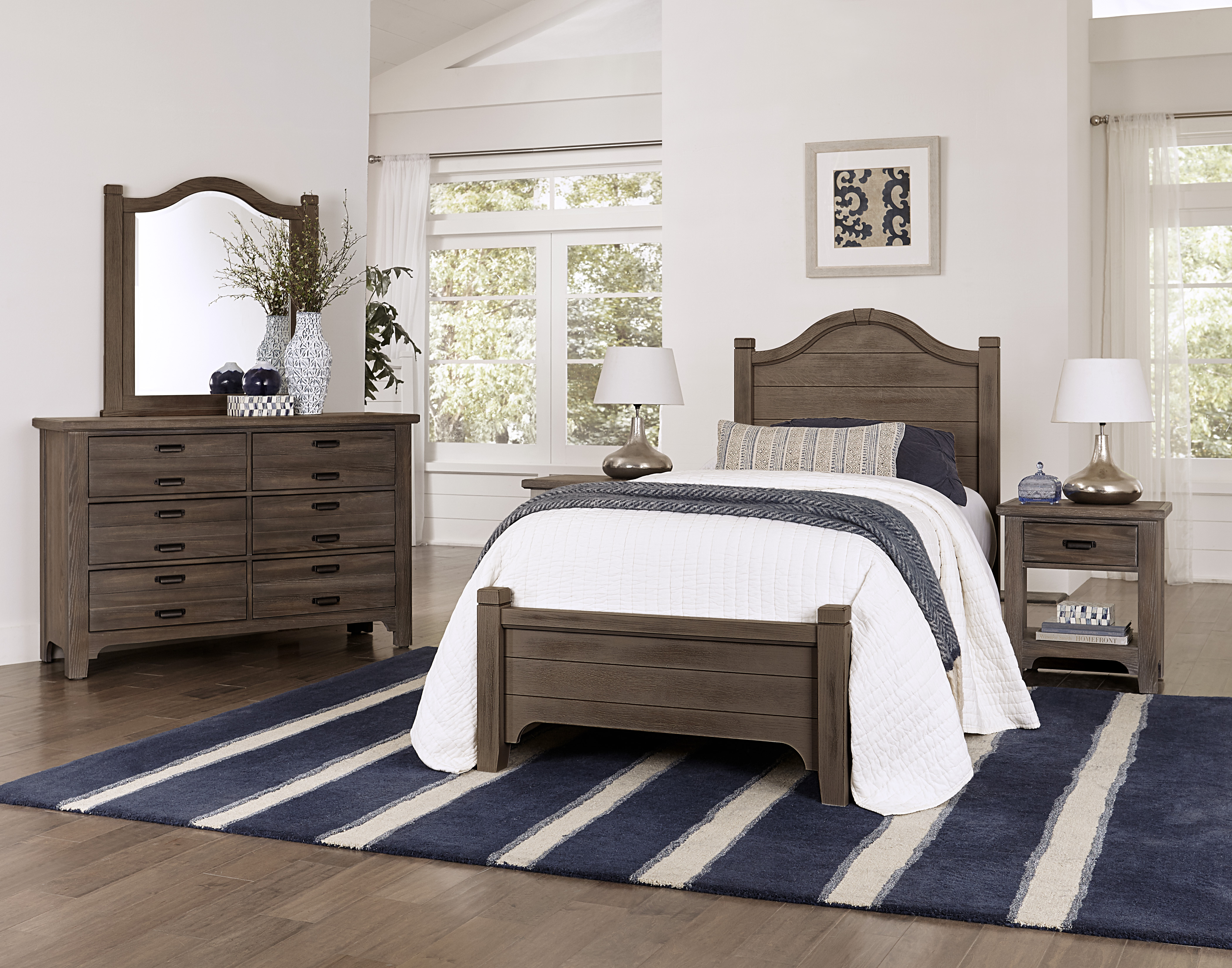 Model: 740-338-833-900 | Vaughan-Bassett Twin Arched Bed