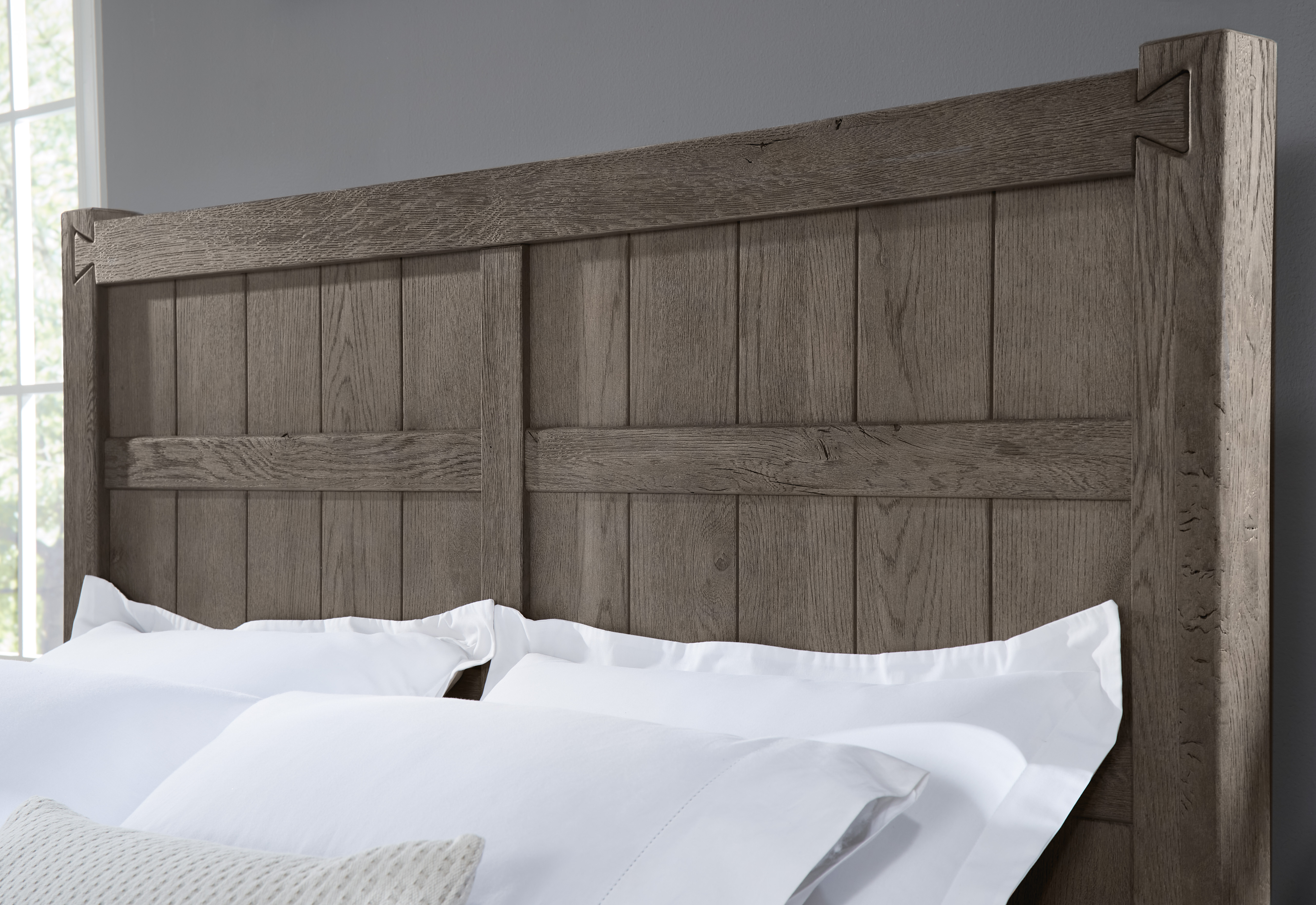 Model: 751-559 | Vaughan-Bassett Board & Batten Hdbd 5/0