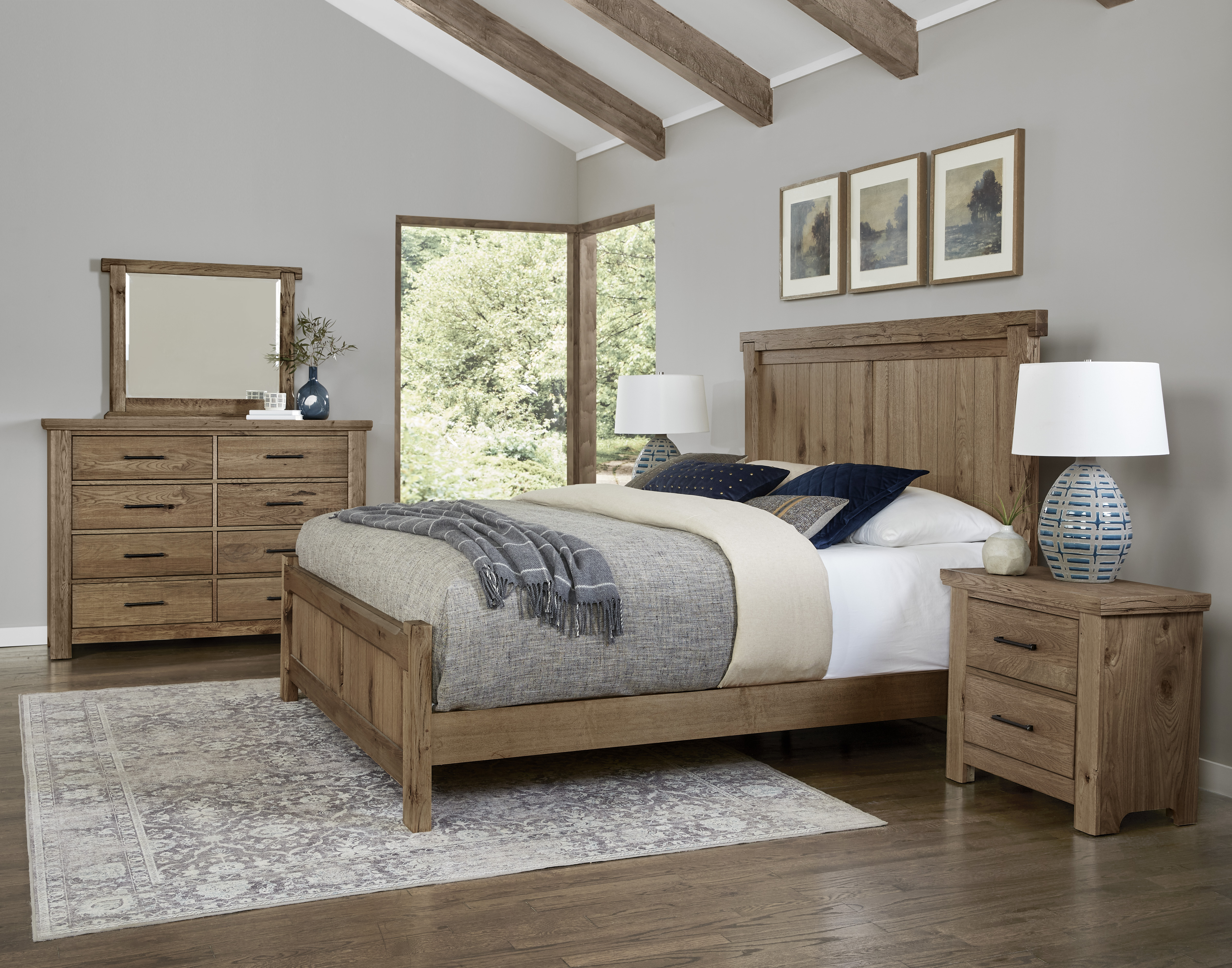 Model: 782-558-855-922 | Vaughan-Bassett Queen American Dovetail Bed