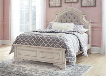 Signature Design by Ashley Realyn Full Panel Footboard