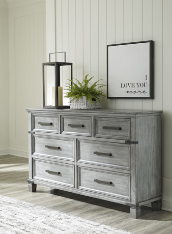 Model: B772-31 | Signature Design by Ashley Russelyn Dresser