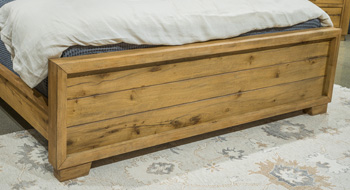 Signature Design by Ashley Galliden CK Panel Footboard w/Rails