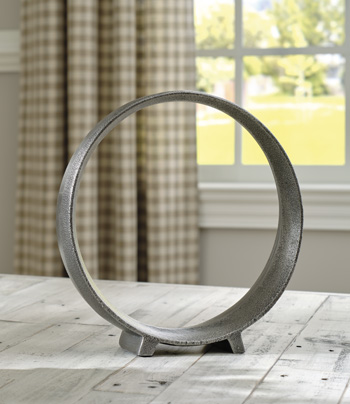 Signature Design by Ashley Ryandale Sculpture