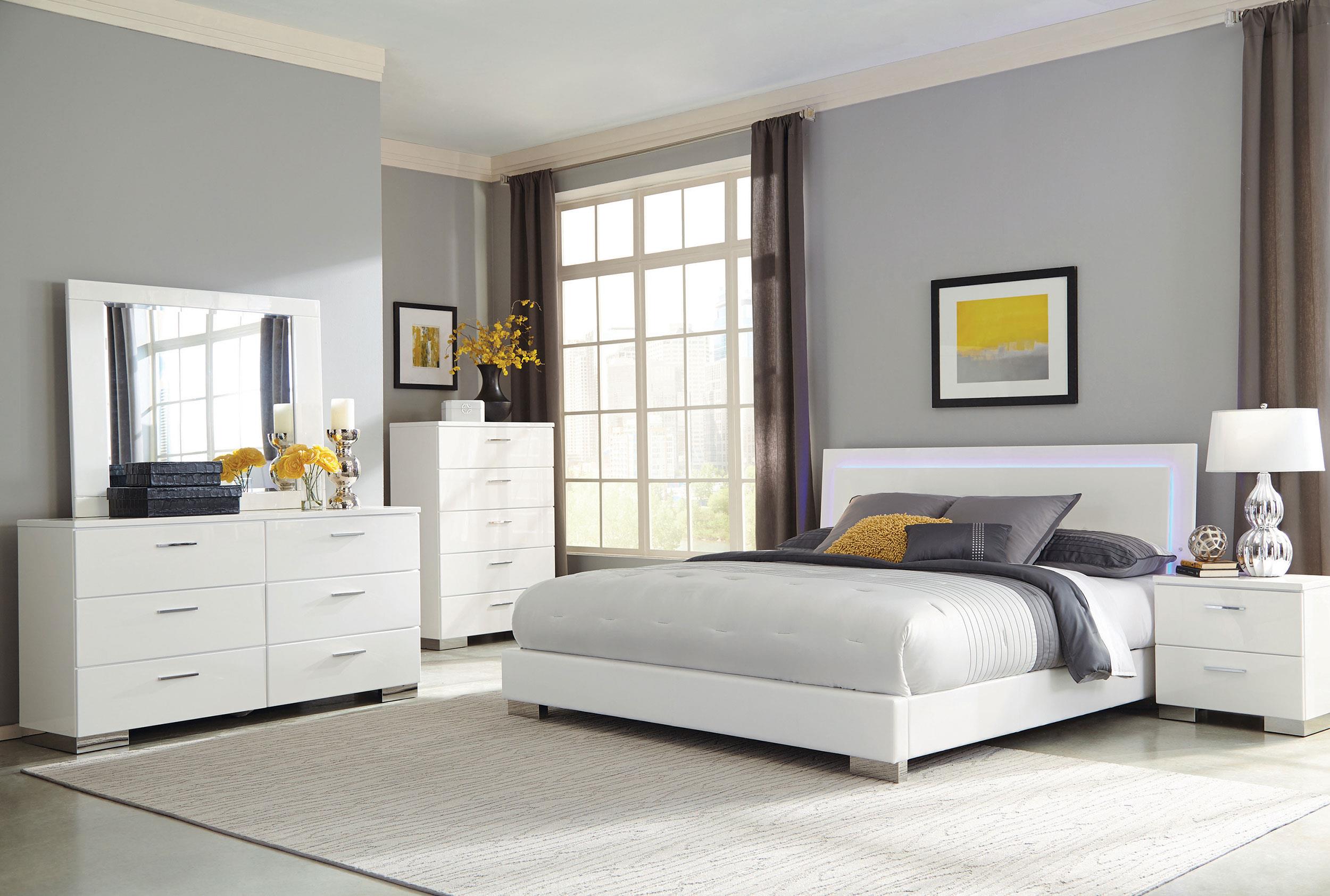 Model: 203500Q | Coaster Felicity Wood Queen LED Panel Bed White High Gloss