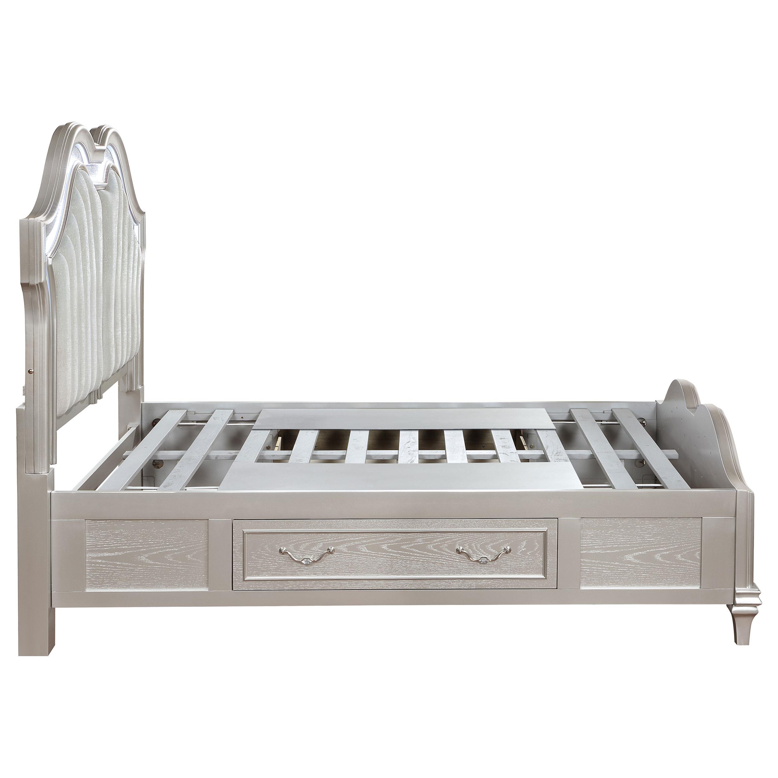 Model: 223390KW-S4 | Coaster Evangeline 4-piece California King Bedroom Set Silver Oak