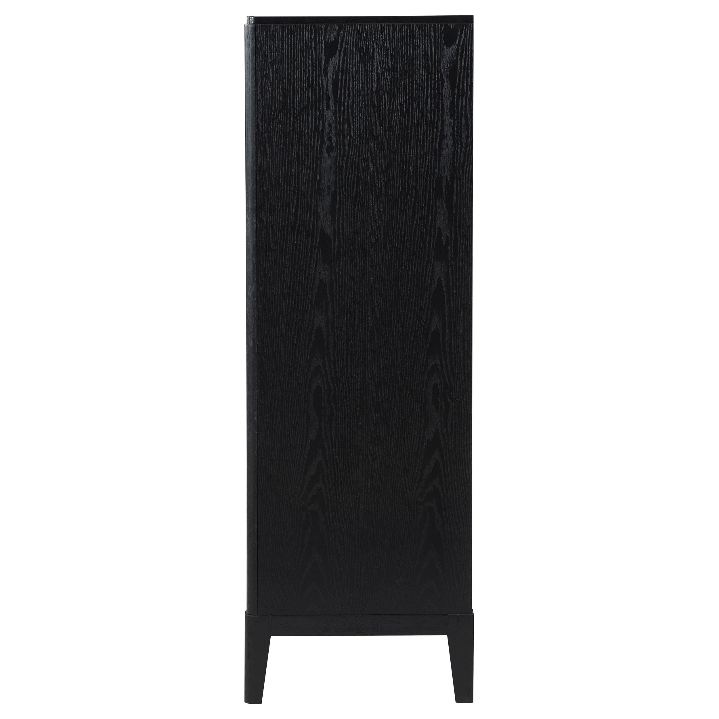 Model: 224715 | Coaster Brookmead 5-drawer Bedroom Chest Black