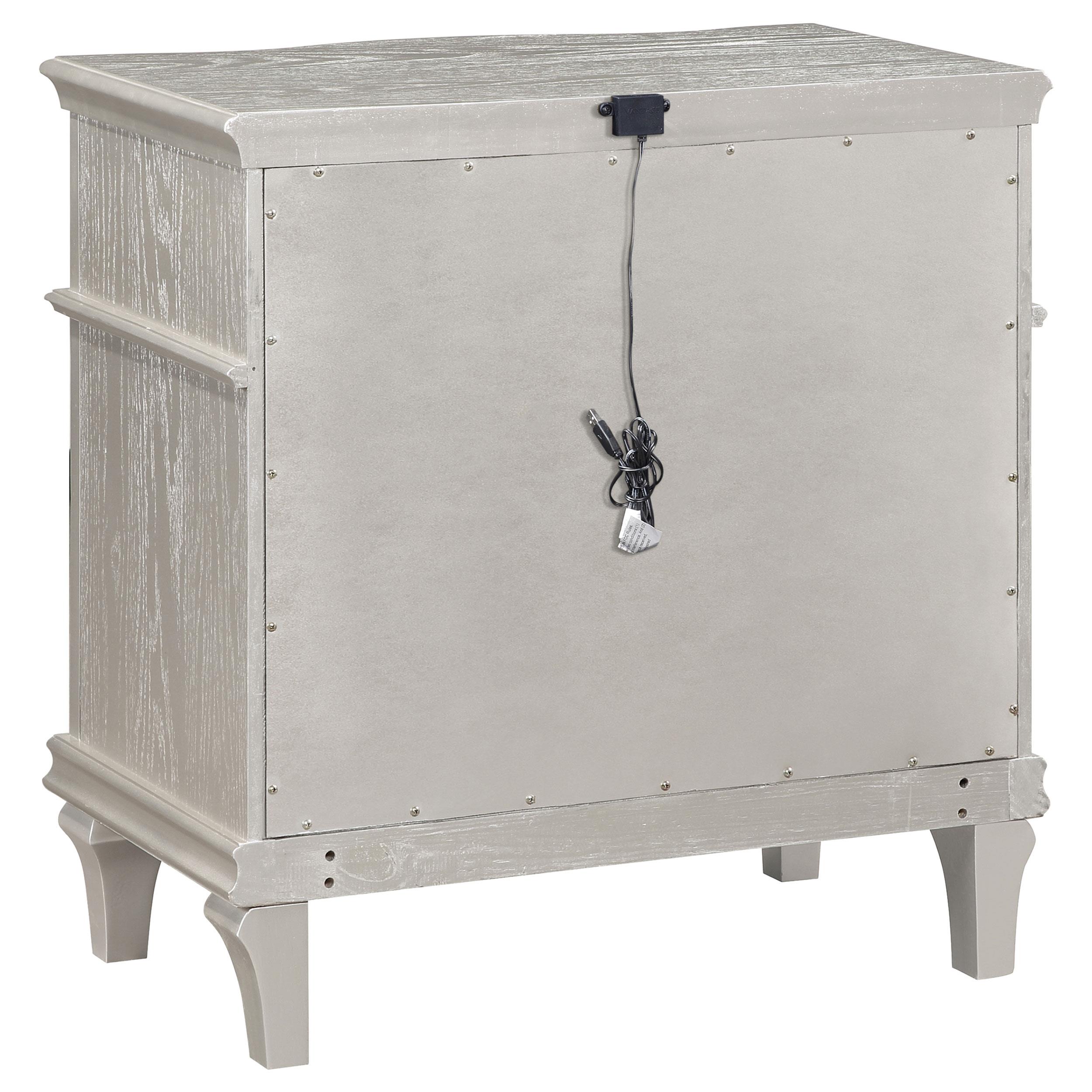 Model: 223392 | Coaster Evangeline 3-drawer Nightstand Silver Oak