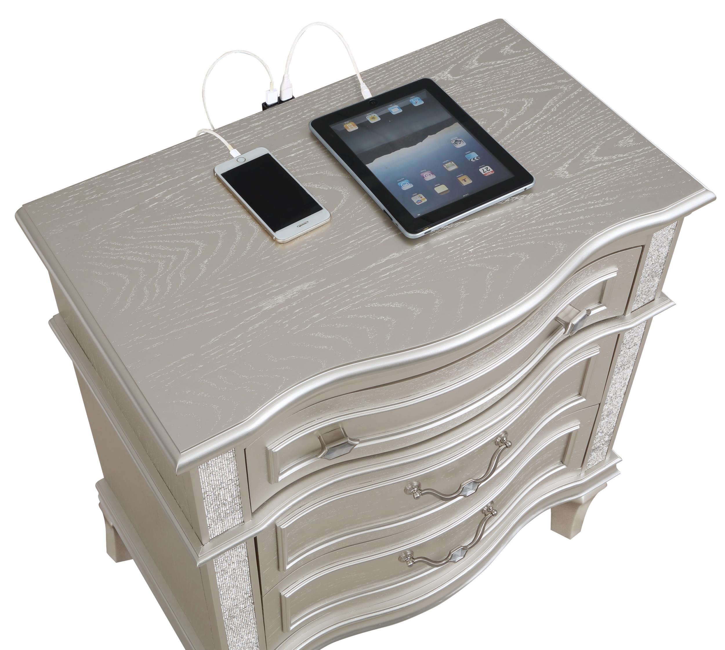 Model: 223392 | Coaster Evangeline 3-drawer Nightstand Silver Oak