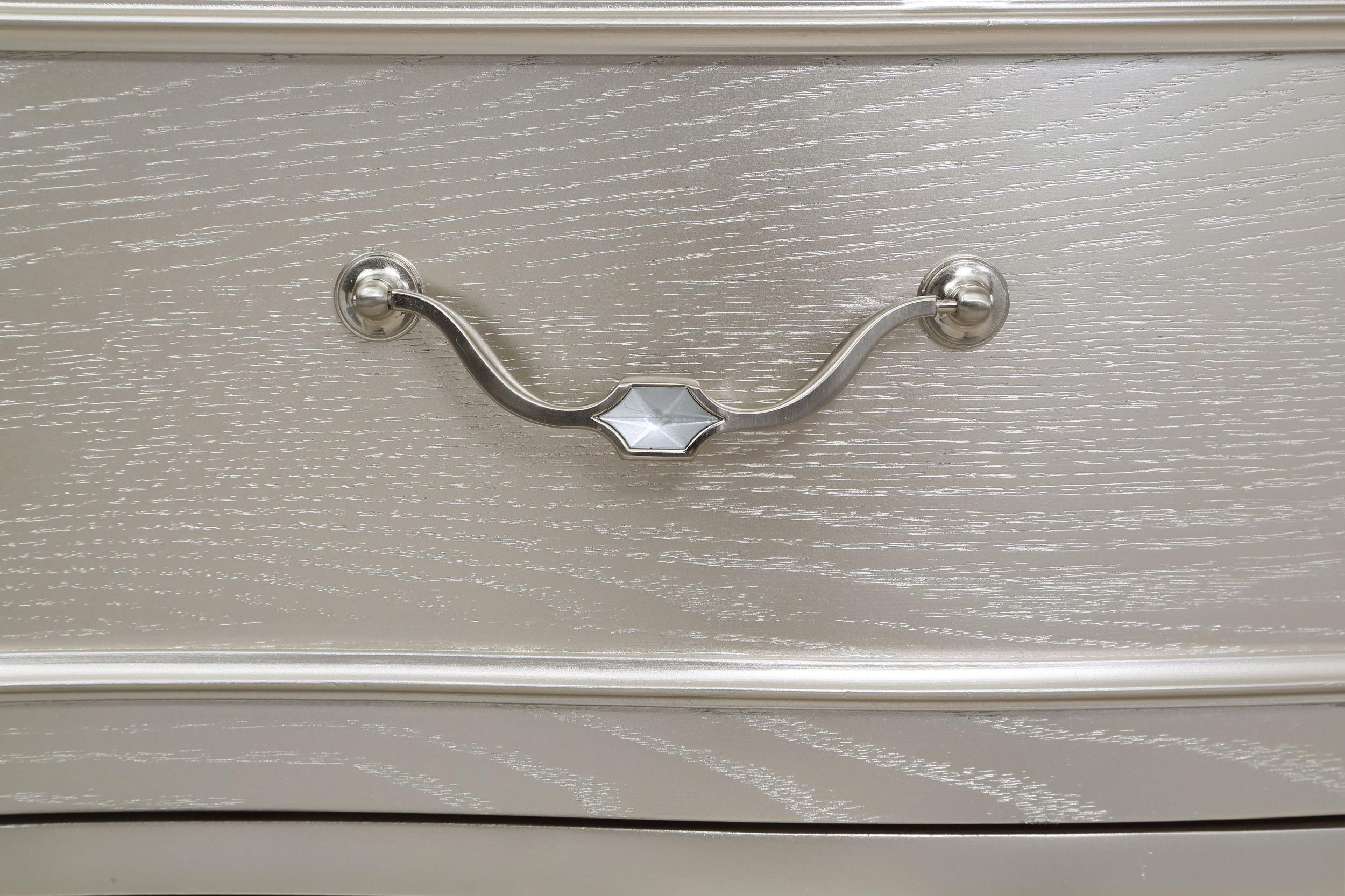 Model: 223392 | Coaster Evangeline 3-drawer Nightstand Silver Oak
