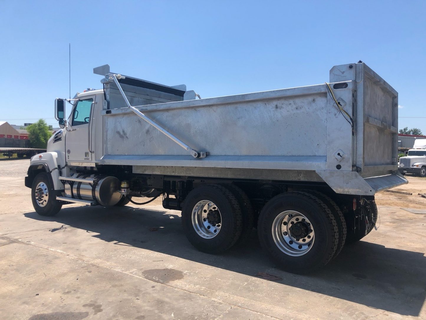 HK Leasing Dump Truck Bed American Galvanizers Association
