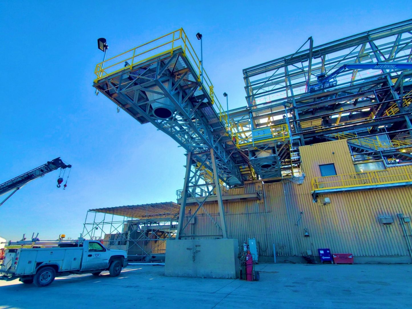 LGE/KU Ghent Conveyor Refurbishment American Galvanizers Association