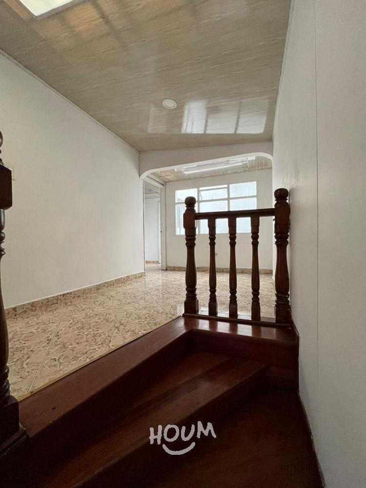 Casa de 5 alcobas en venta en Bosque De Modelia, Modelia, Bogotá, 380 m² · foto 4 de 24