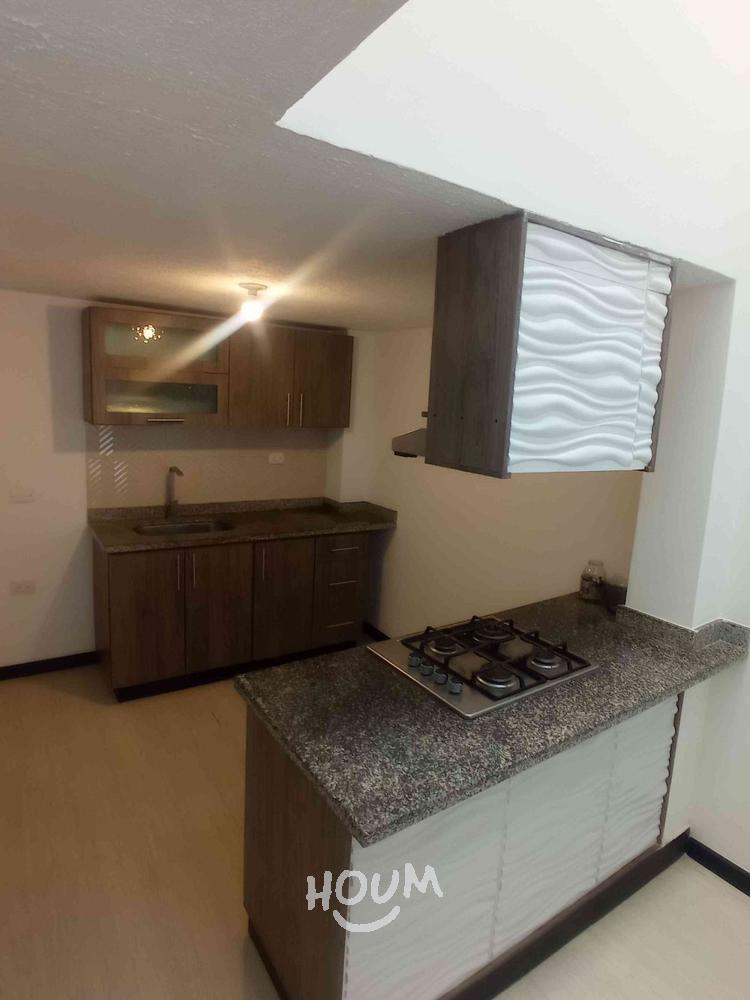 Casa de 3 alcobas en venta en Alcaparros, El Rincón, Bogotá, 85 m² · foto 3 de 24