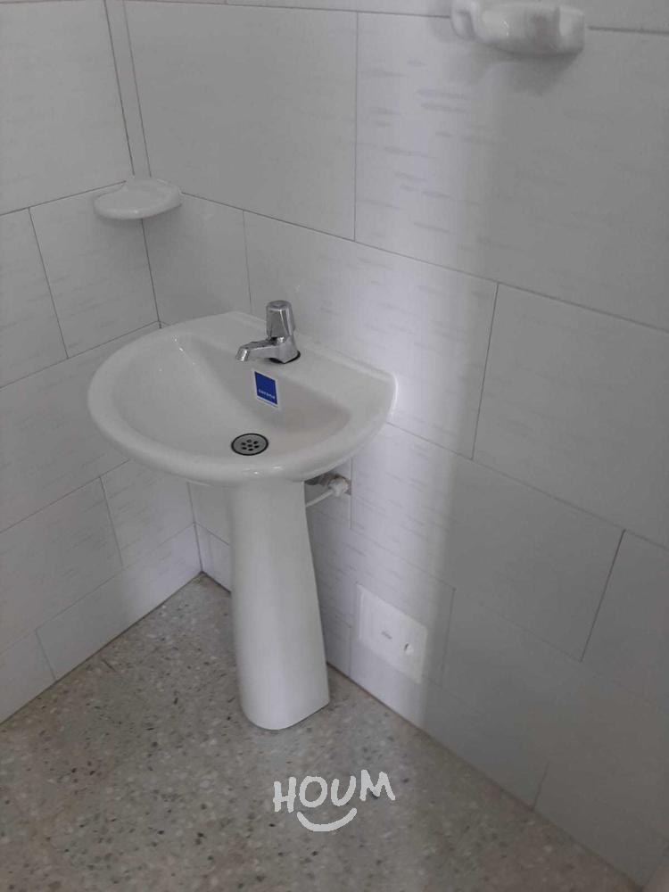 Casa de 1 alcoba en venta en Glorialara, Bogotá, 300 m² · foto 22 de 24