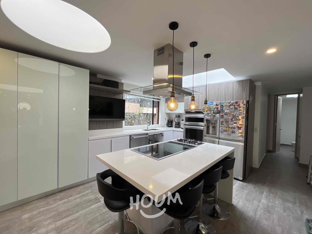 Apartamento de 5 alcobas en venta en Navarra, Bogotá, 340 m² · foto 16 de 24