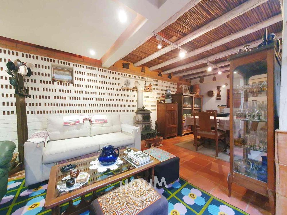 Casa de 8 alcobas en venta en La Concordia, Bogotá, 192 m² · foto 3 de 24