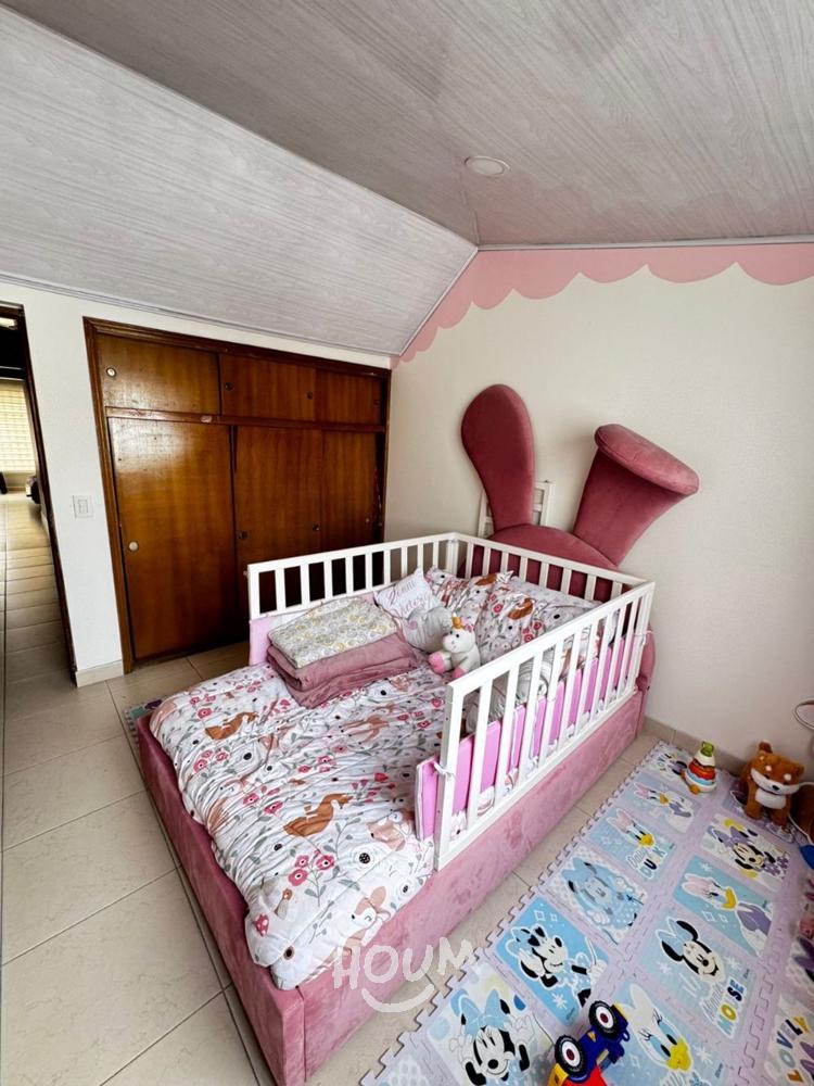 Casa de 4 alcobas en venta en Los Fundadores, Bogotá, 250 m² · foto 9 de 24