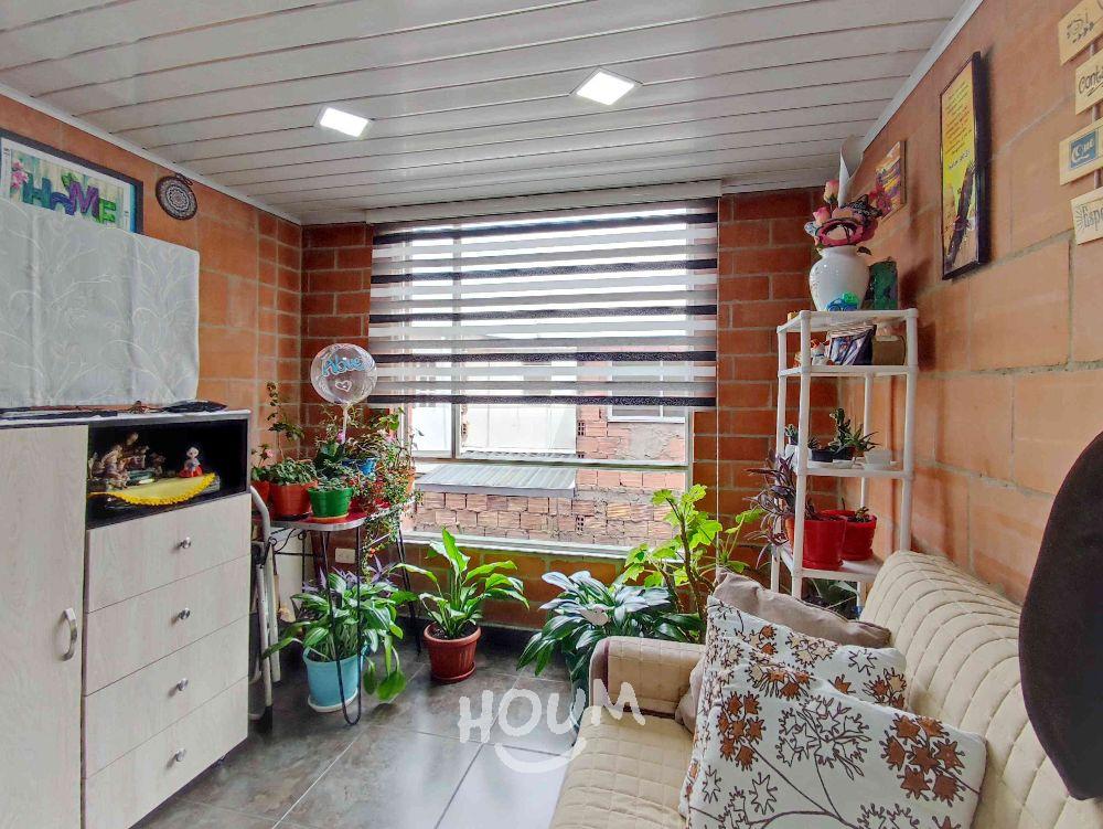 Apartamento de 3 alcobas en venta en Gualoche, Bosa Central, Bogotá, 49 m² · foto 2 de 24