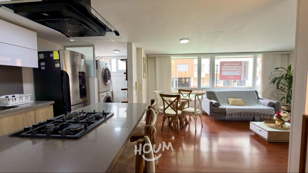 Apartamento de 2 alcobas en venta en Victoria Norte, Bogotá, 67 m² · foto 2 de 24