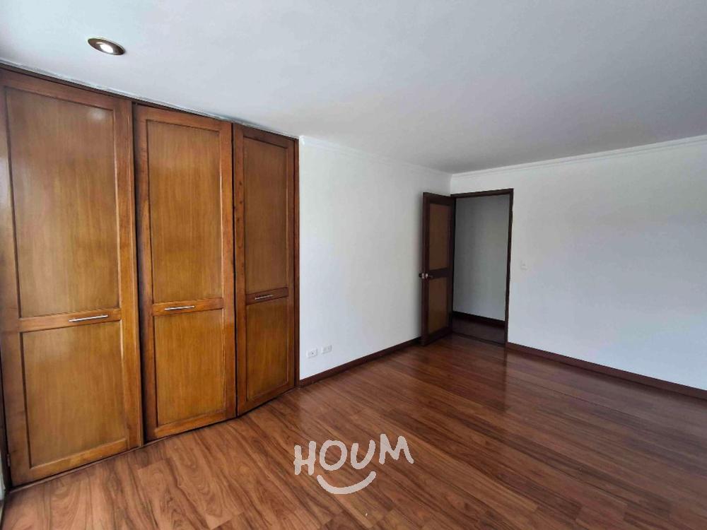 Apartamento de 3 alcobas en venta en El Recreo De Los Frailes, Bogotá, 131 m² · foto 11 de 24