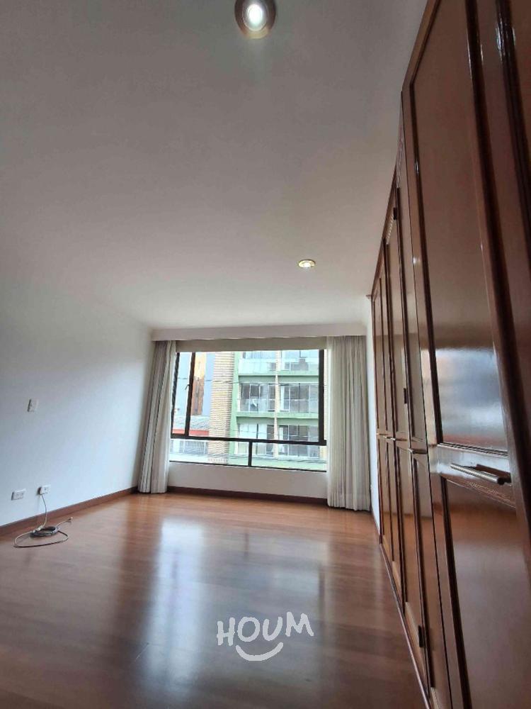 Apartamento de 3 alcobas en venta en El Recreo De Los Frailes, Bogotá, 131 m² · foto 8 de 24