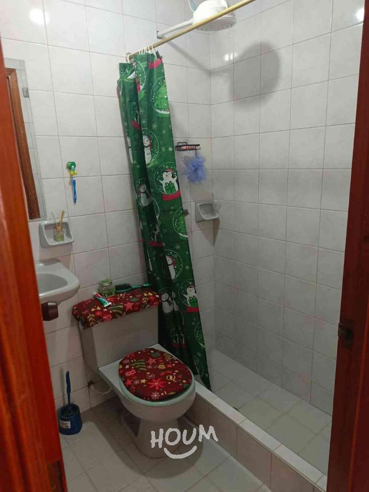 Casa de 9 alcobas en venta en Holanda, Bogotá, 78 m² · foto 9 de 24